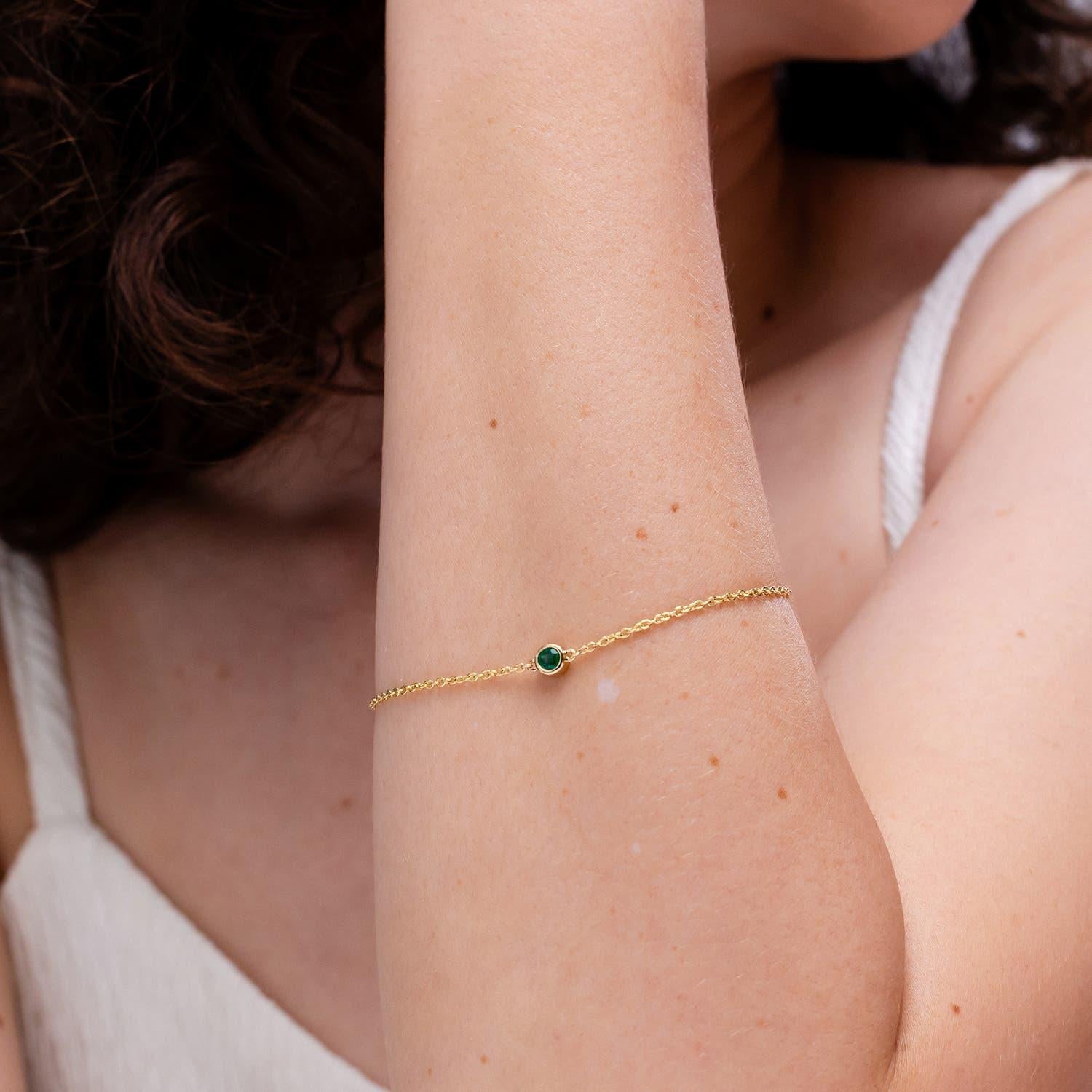 Angara Natural Bezel-Set Round Emerald Chain Bracelet 14K Solid Gold for Women In New Condition For Sale In Los Angeles, CA
