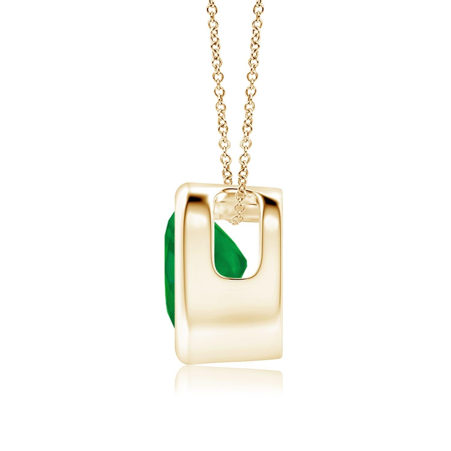 Questo classico pendente con smeraldo solitario ti ruberà il cuore con il suo ricco splendore verde. Realizzato in oro giallo 14 carati, presenta uno smeraldo a forma di cuore incastonato in un castone.
Lo smeraldo è la pietra natale di maggio e il