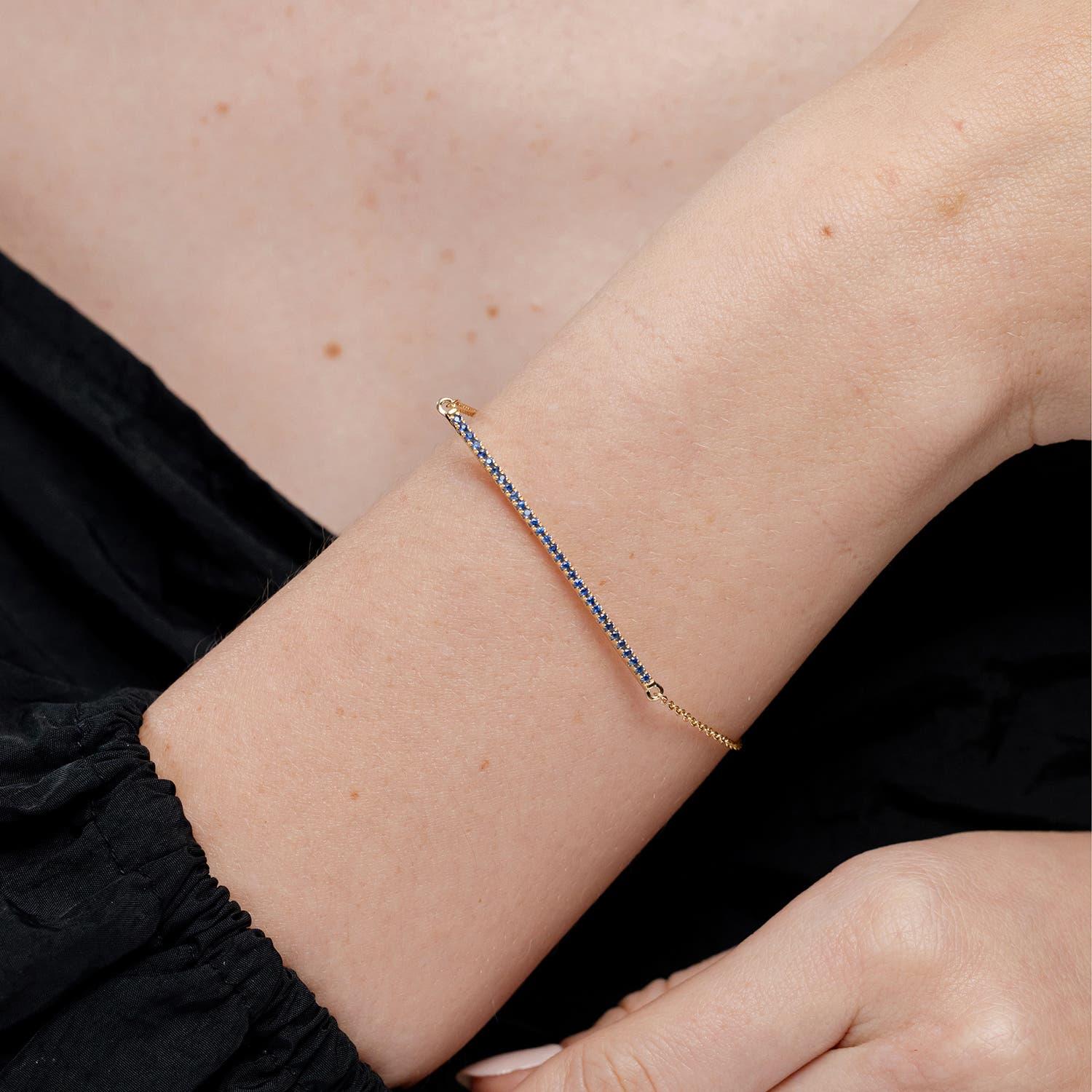 Modern Angara Natural Blue Sapphire Bar Bracelet in 14K Solid Gold for Women For Sale