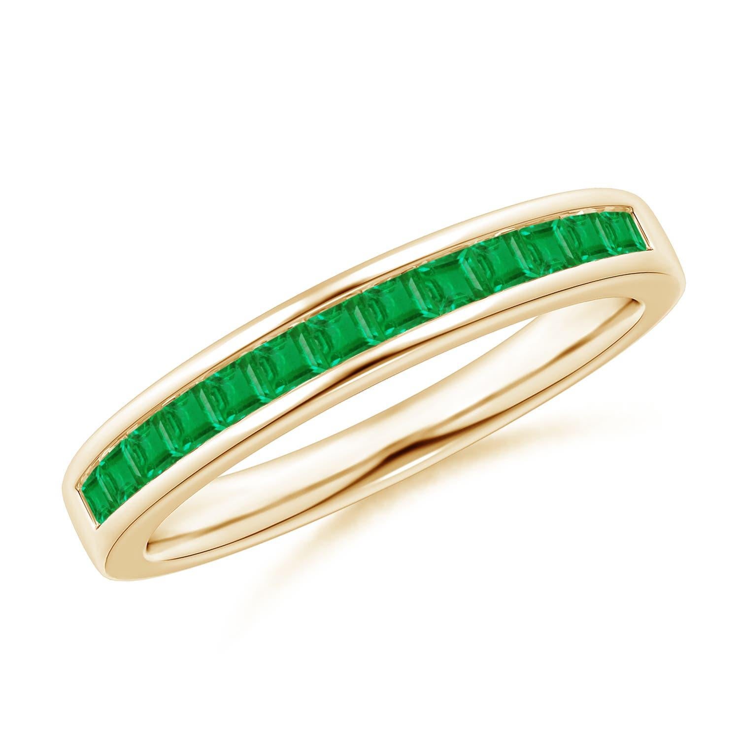 Angara Anillo de media eternidad con esmeralda cuadrada natural engastada en canal en oro macizo de 14 quilates en venta 2