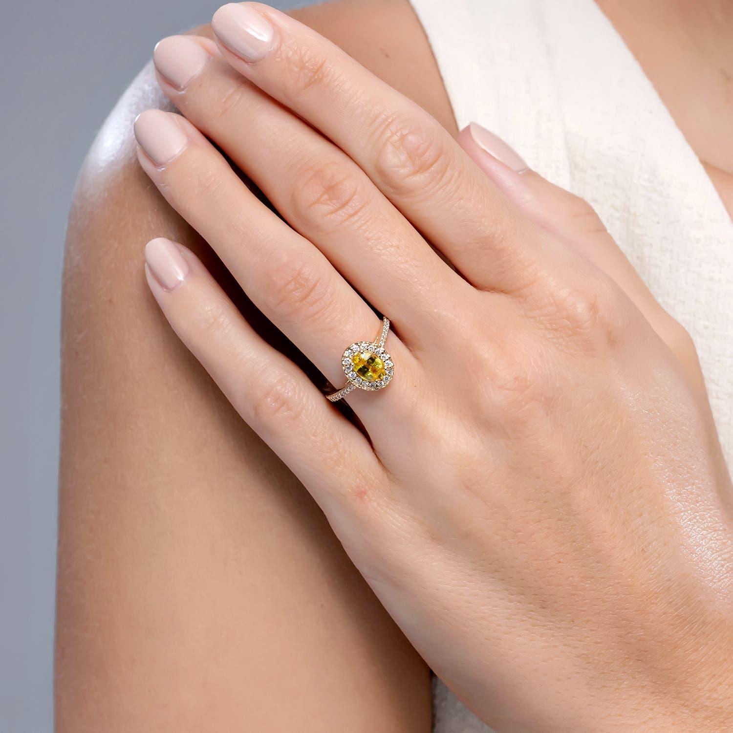 Moderno Anello aureolato con zaffiro giallo classico naturale da 1 carato in oro massiccio 14 carati di Angara in vendita
