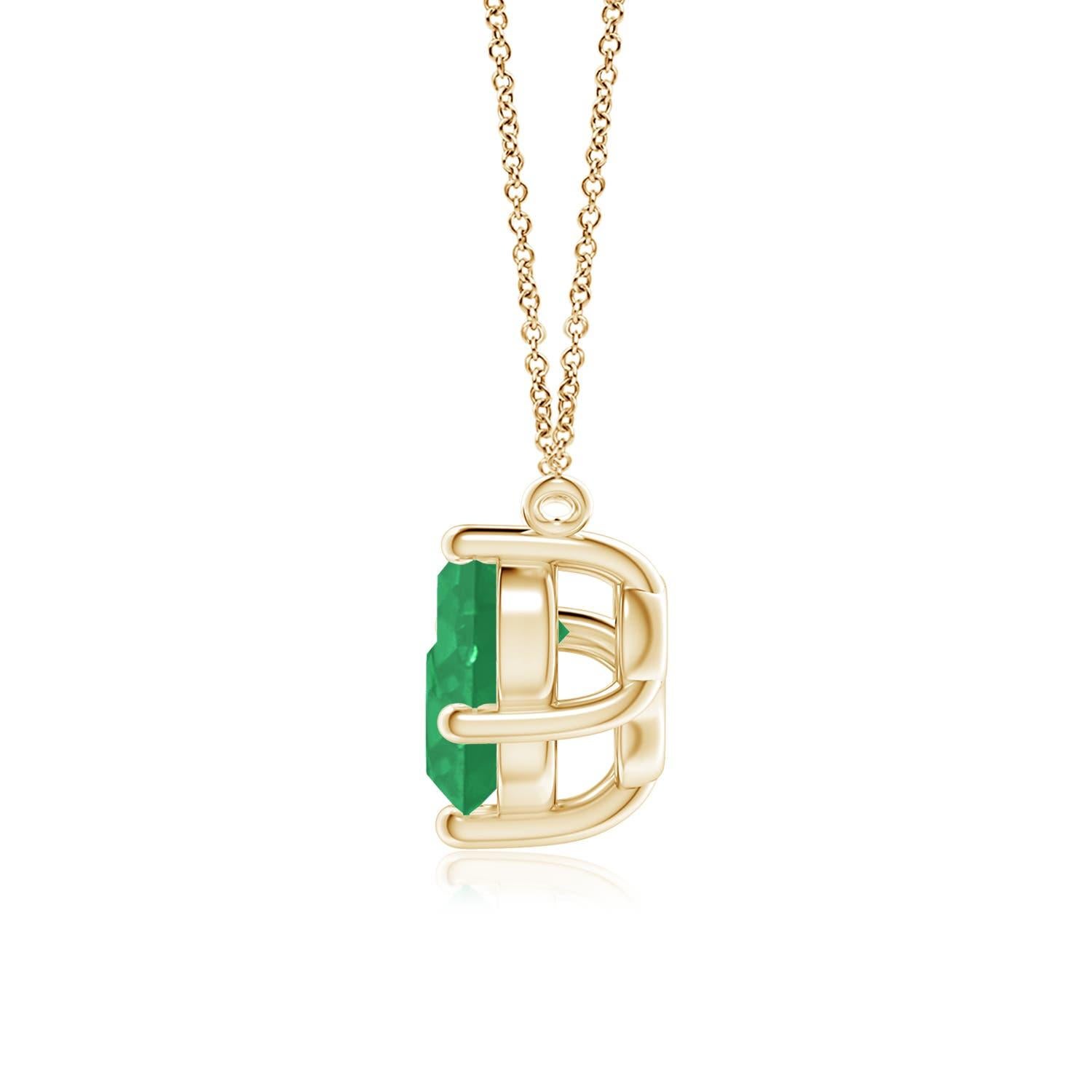 Ce collier trio d'émeraudes représentera magnifiquement votre amour et votre engagement indéfectibles. Fixées dans des montures à griffes en or jaune 14k, les trois émeraudes rondes d'un vert luxuriant semblent flotter sur la chaîne. L'arrangement