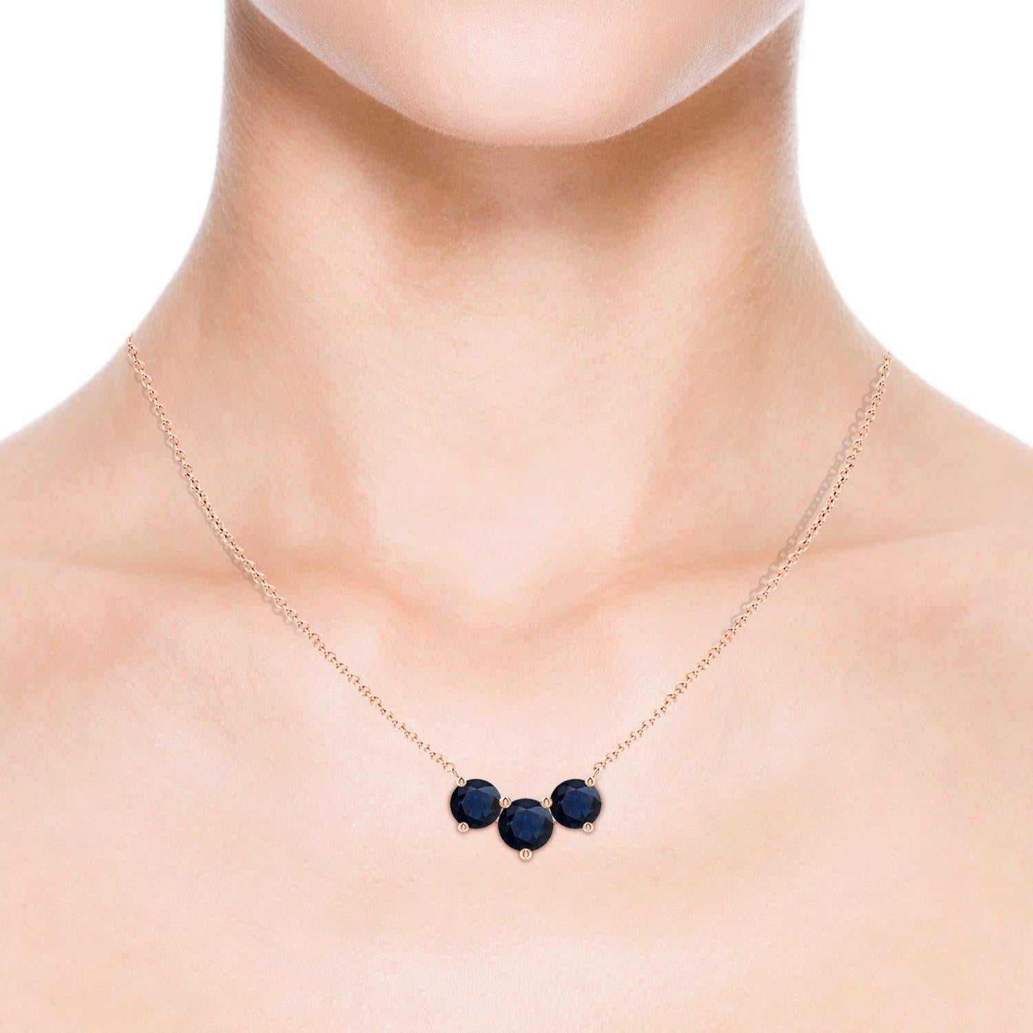 ANGARA Collana con zaffiri tondi Nature Classic Trio in oro rosa 14K per donna In condizioni Nuovo in vendita a Los Angeles, CA