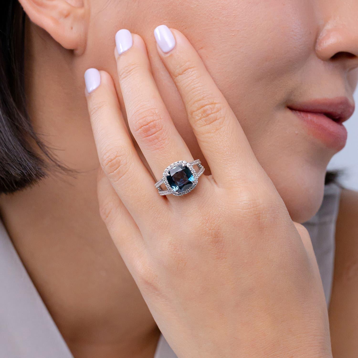 Modern Angara Natural Cushion 5.15 ct London Blue Topaz Ring with Diamond in 14K Gold For Sale