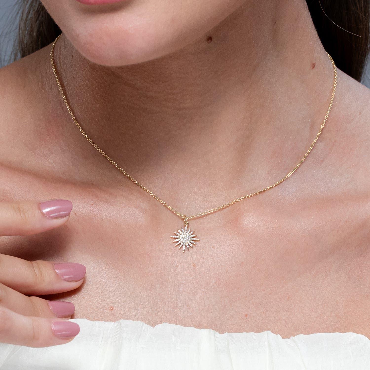 Round Cut Angara Natural Diamond Sun Pendant in 14K Solid Gold for Women For Sale