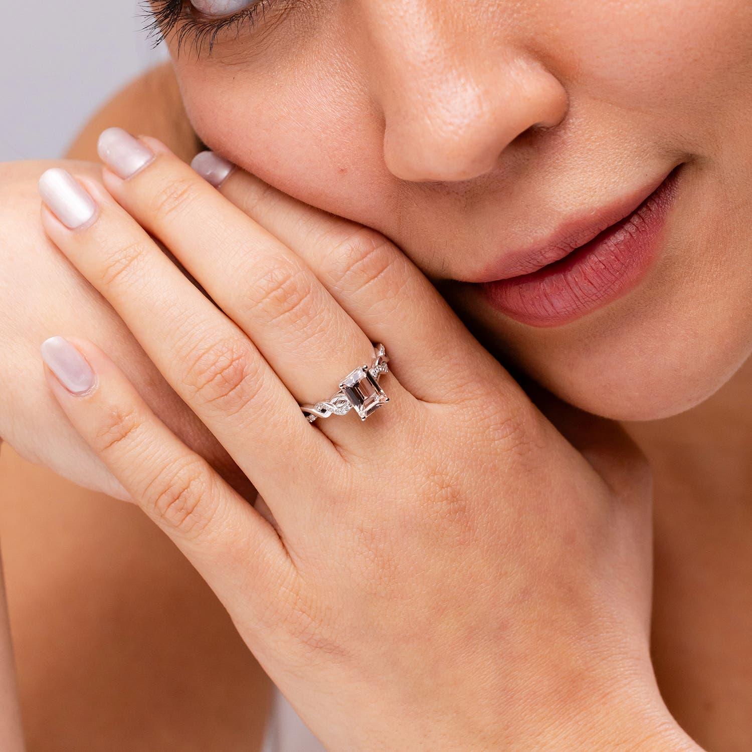 Anello Angara con smeraldo naturale e solitario da 1,4 carati di morganite in oro massiccio 14 carati In condizioni Nuovo in vendita a Los Angeles, CA