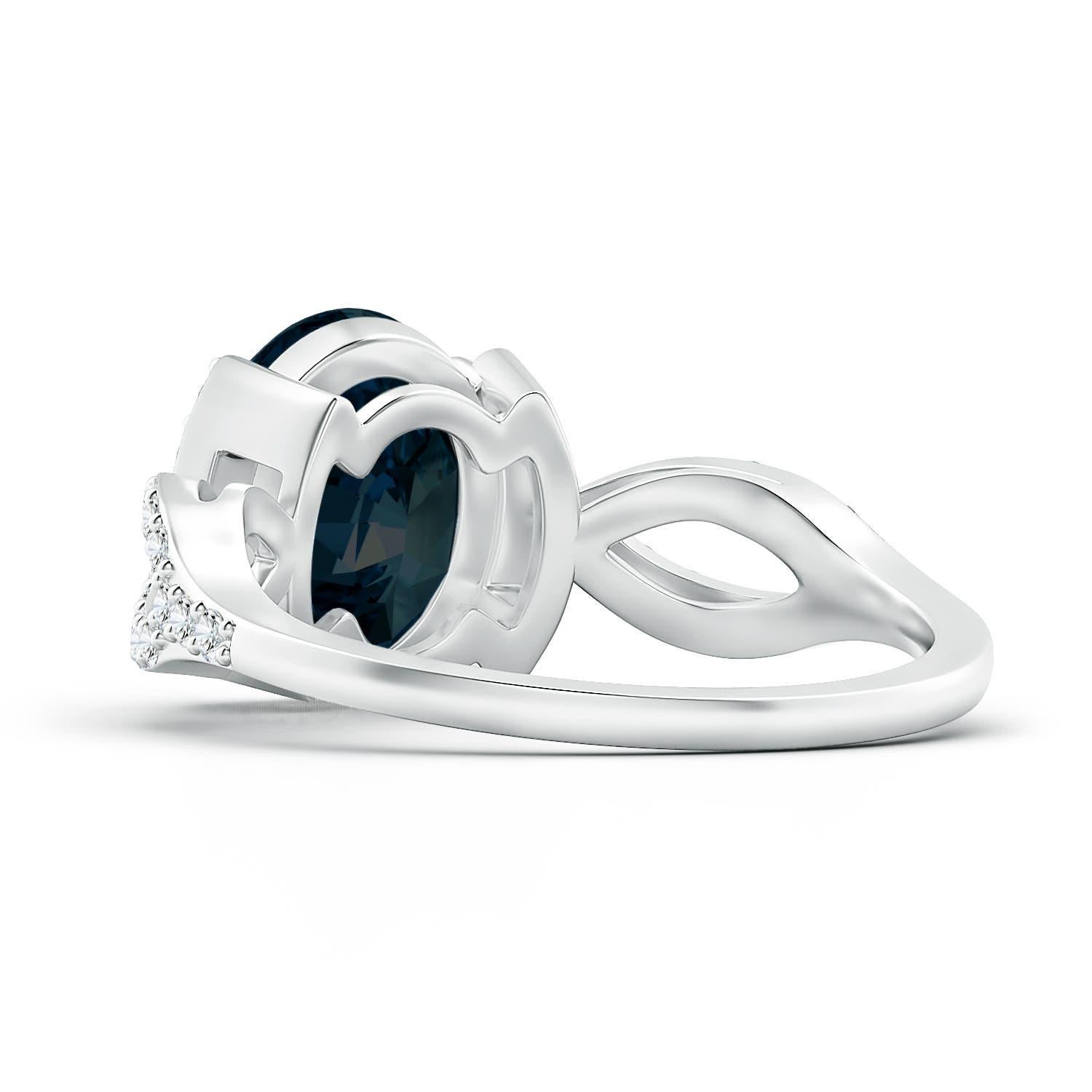Angara Natural GIA zertifiziert 3,48 ct blauer Saphir Ring mit Diamant in 14K Gold (Ovalschliff) im Angebot