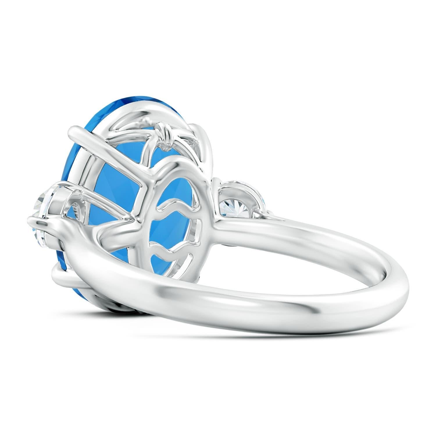 Anello a tre pietre con Topazio Blu Svizzero da 7,22 carati, certificato GIA da Angara, oro 14K In condizioni Nuovo in vendita a Los Angeles, CA