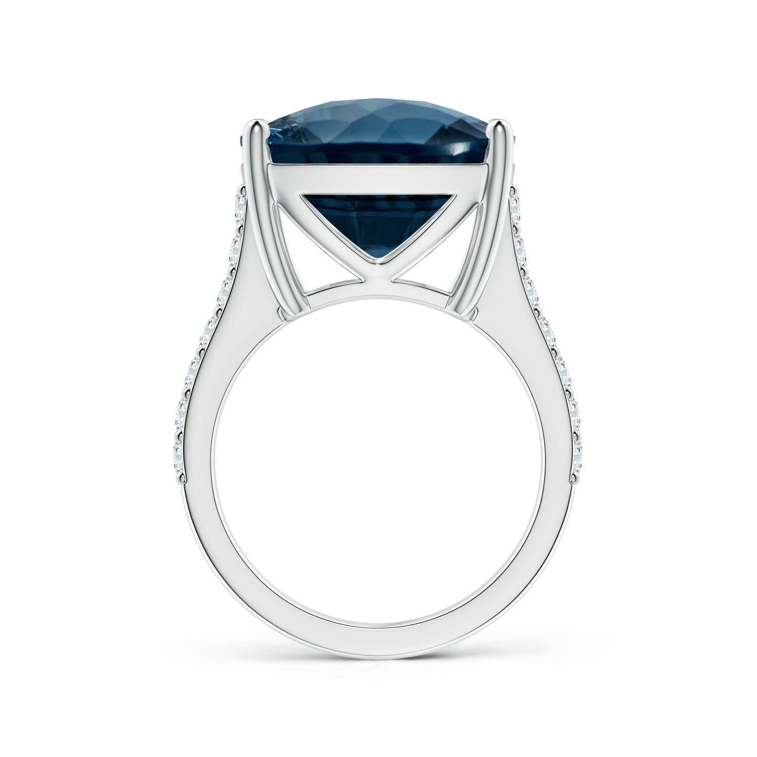 Moderne Angara Nature certifié GIA coussin 16.12 ct London Blue Topaz Ring en or 14K en vente