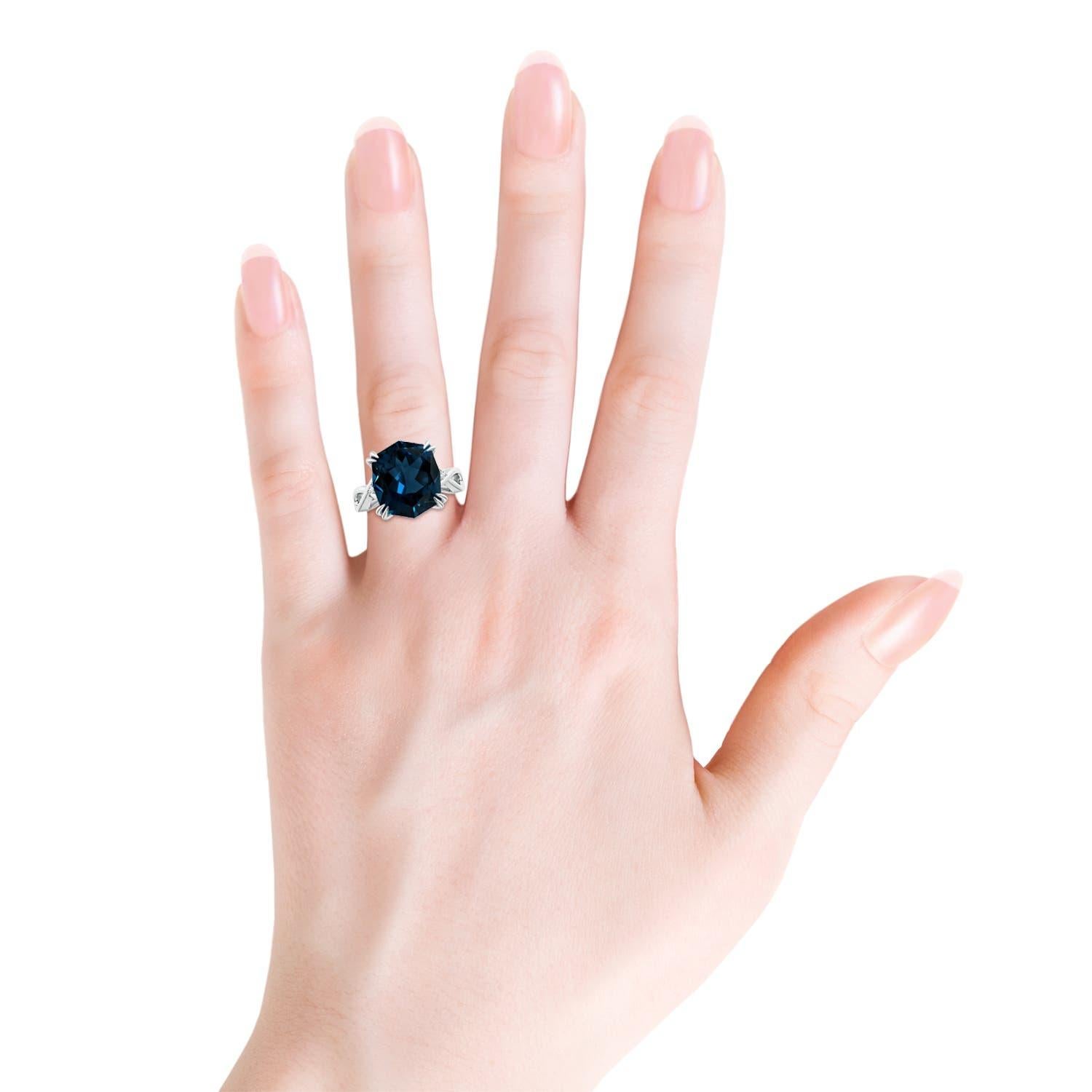 Anello Angara con cuscino naturale certificato GIA da 9,18 ct di Topazio Blu di Londra in oro 14K in vendita 1