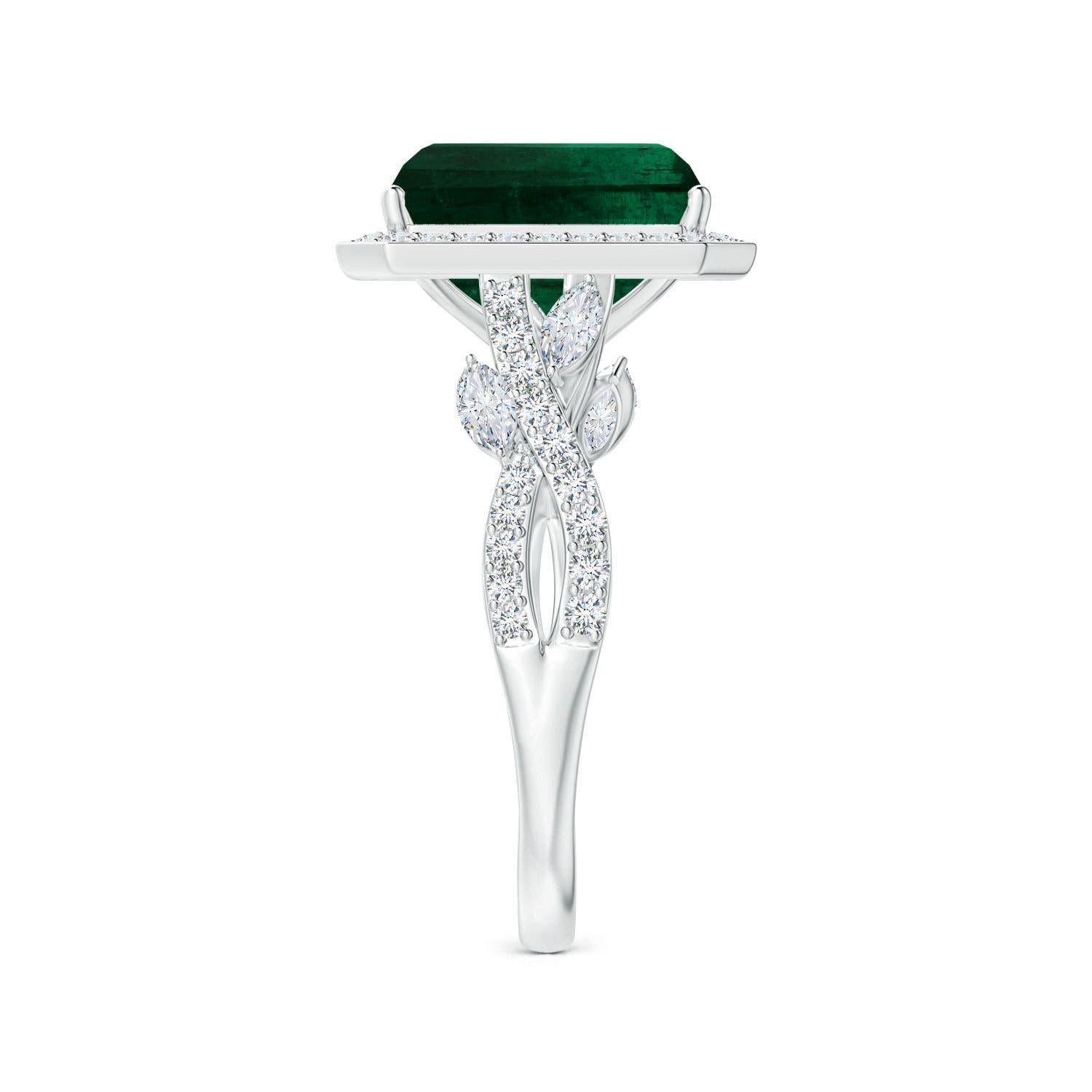 Taille émeraude Angara Bague de halo en émeraude naturelle certifiée GIA avec diamant en or 14K en vente