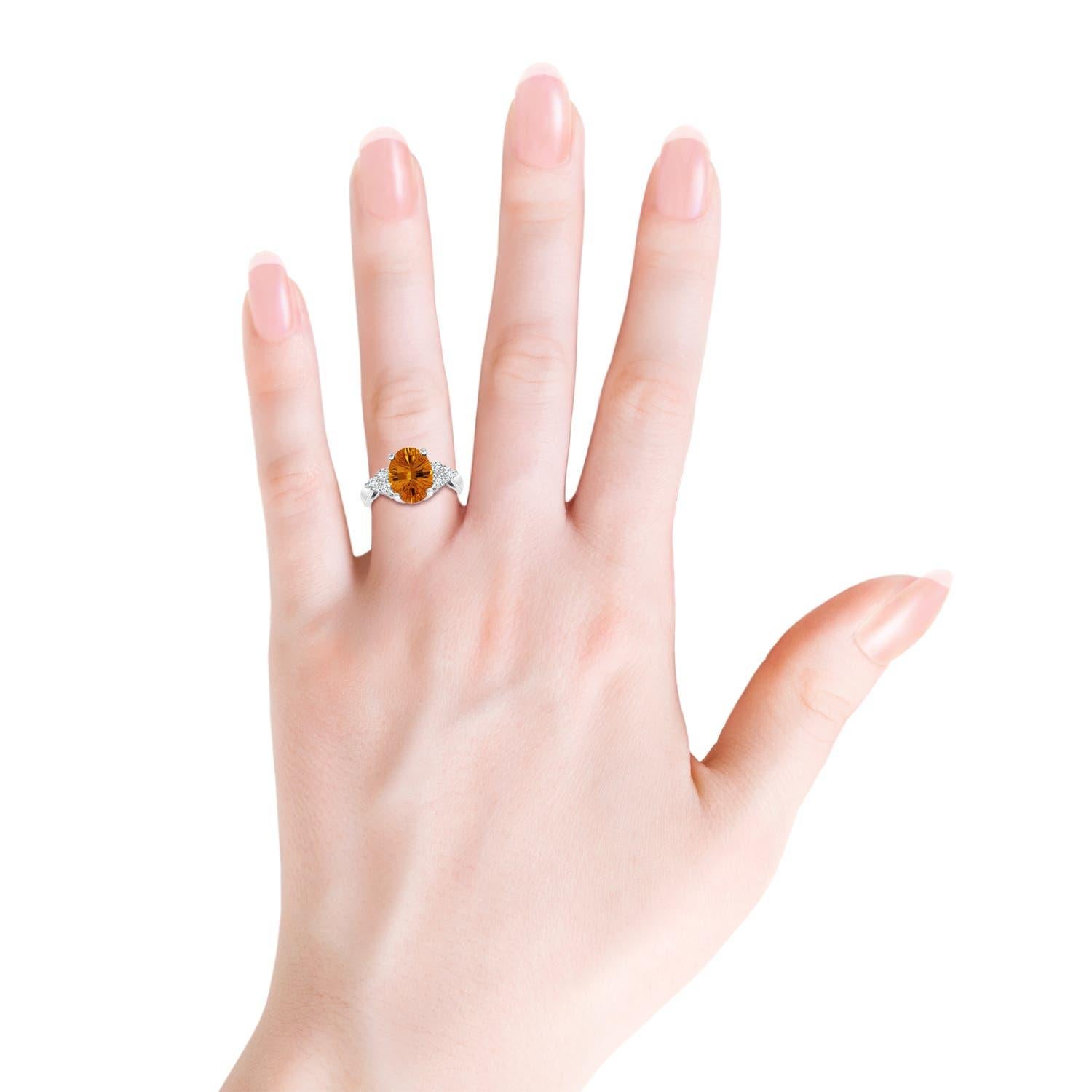 Taglio ovale Anello con Citrino ovale da 5,45 carati certificato GIA di Angara in oro 14K per donna in vendita