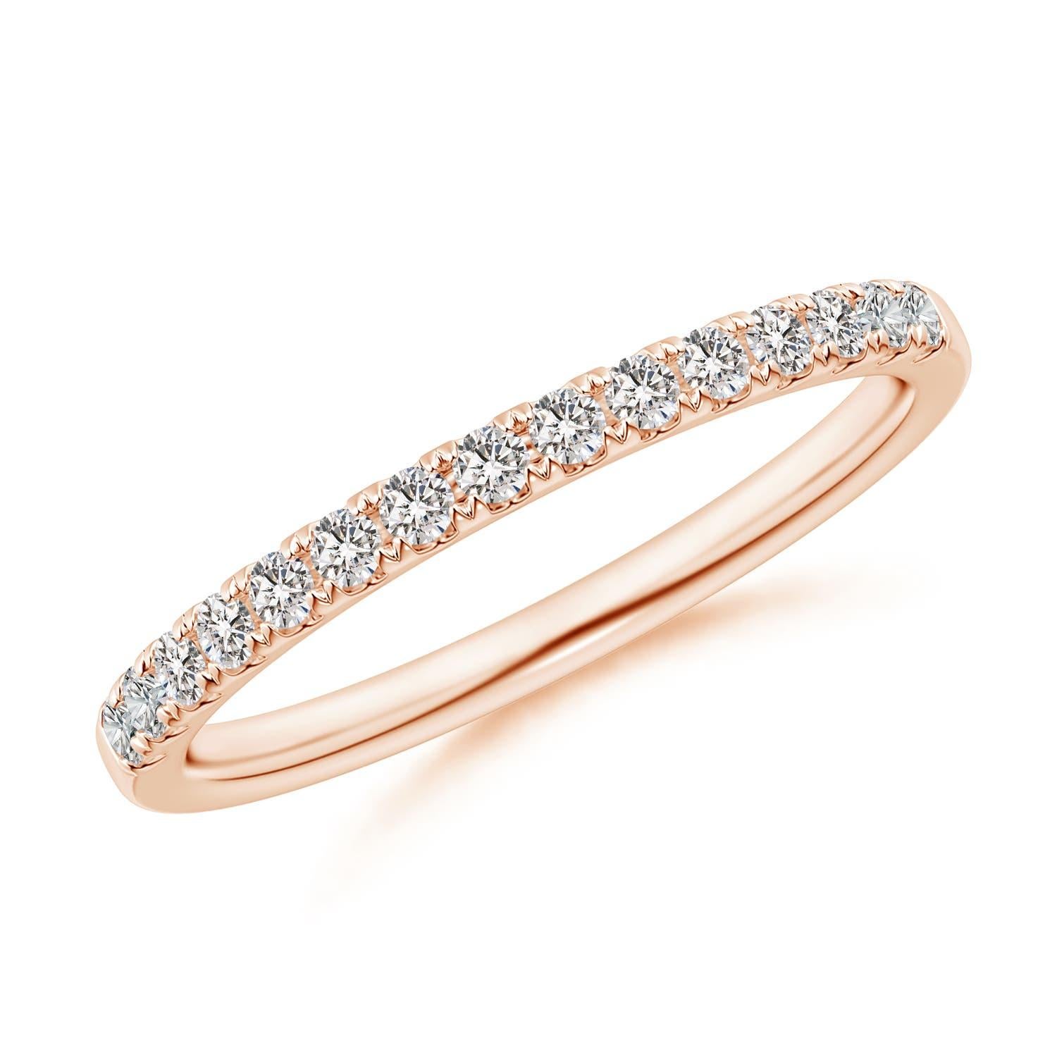 Angara Natürliche halbe Ewigkeit Runde Diamant Ehering in 14K Solid Gold im Angebot 2
