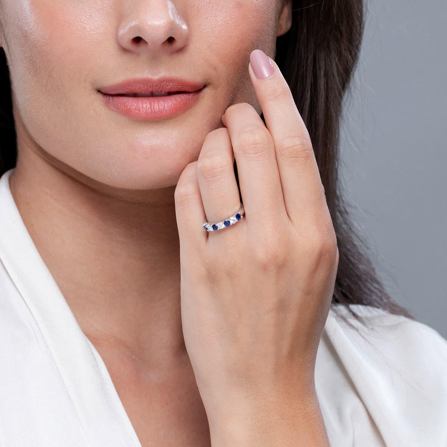 Angara natürlichen halben Ewigkeit Saphir und Diamant Ehering in 14K massivem Gold (Moderne) im Angebot