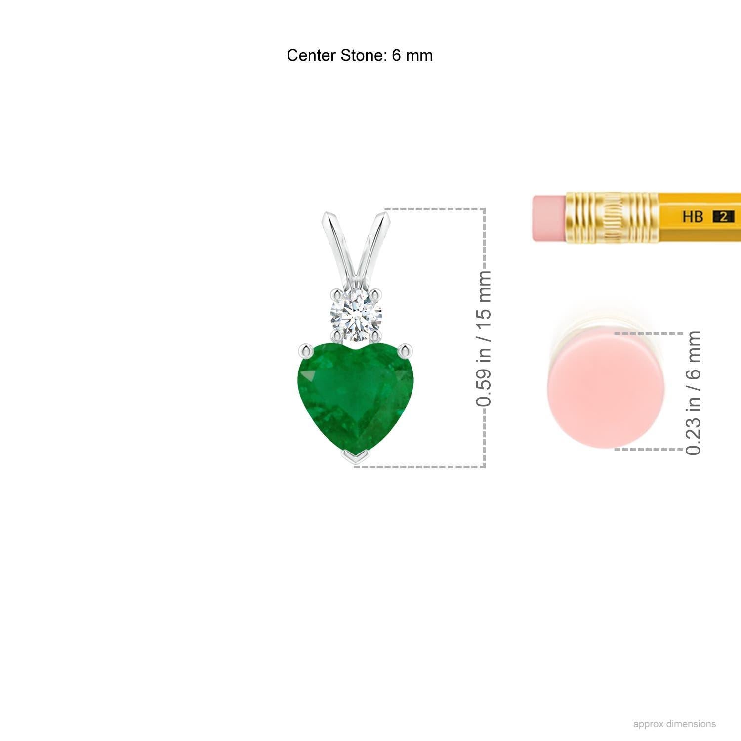 Angara Natürlicher herzförmiger Smaragd mit Diamant-Anhänger aus 14K Weißgold (Herzschliff) im Angebot