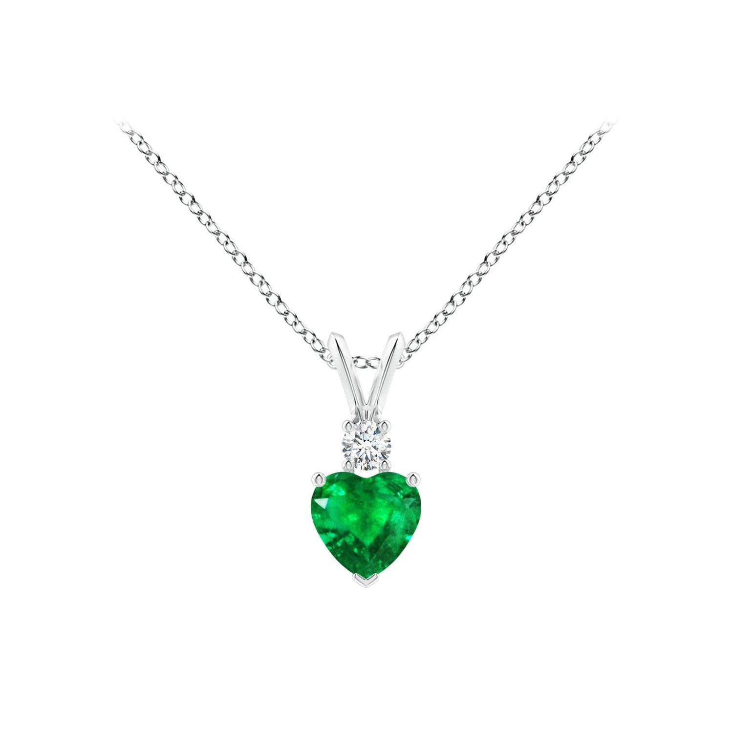 Angara Natürlicher herzförmiger Smaragd mit Diamant-Anhänger aus 14K Weißgold