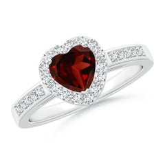 Angara Anillo Halo de Granate Natural en Forma de Corazón con Detalles de Diamante en Oro de 14K