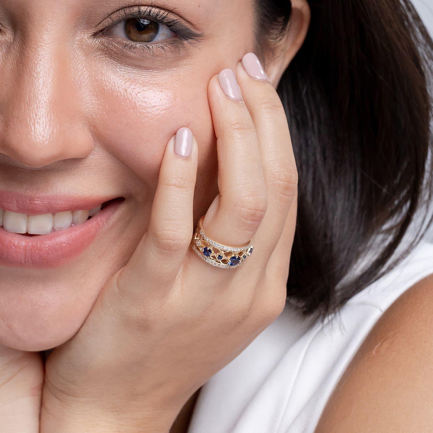 Angara Natural Inspired Graduated Sapphire und Diamant-Ring in 14K Solid Gold (Moderne) im Angebot