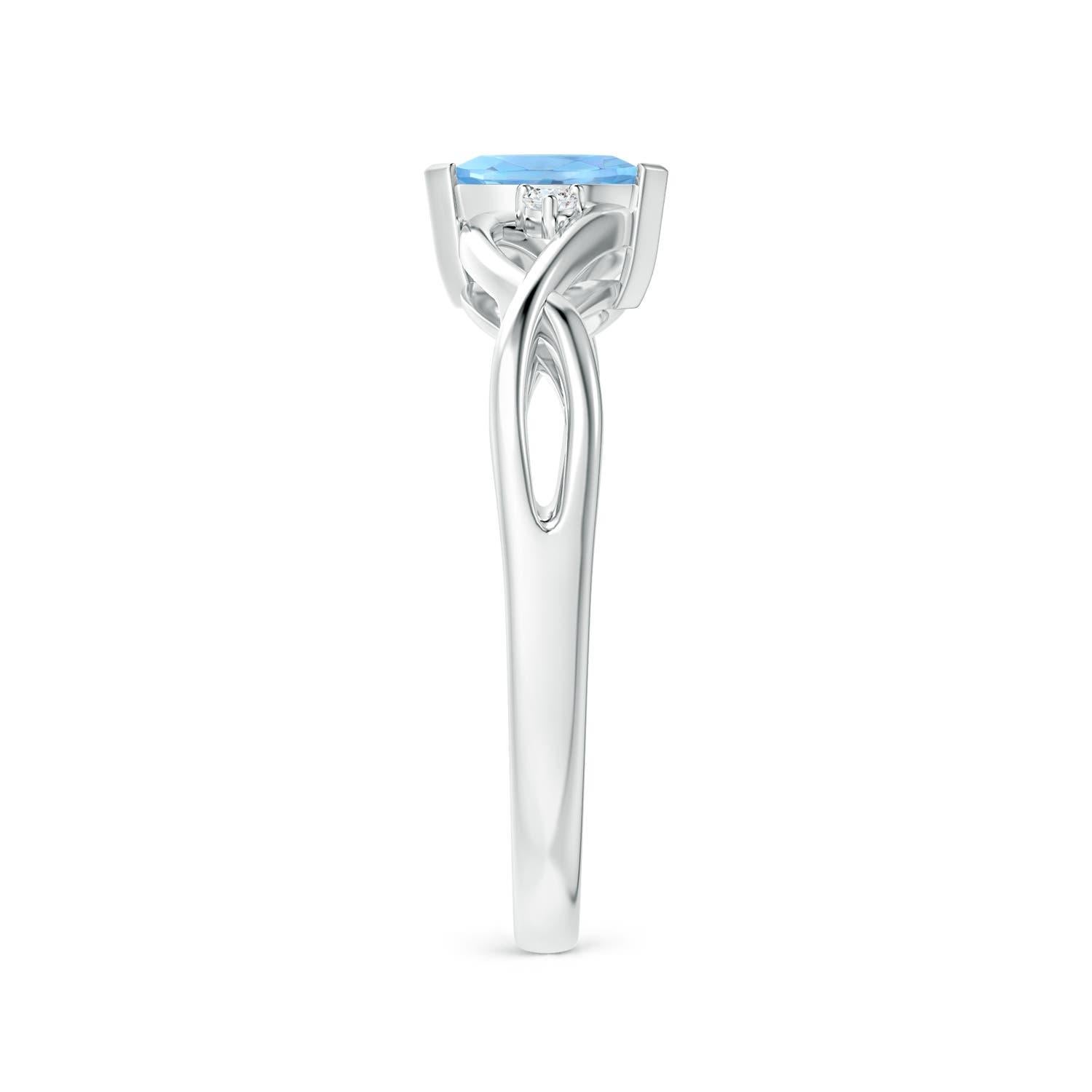 Angara natürlichen Marquise Aquamarin Solitär-Ring mit Diamant in 14K massivem Gold (Marquiseschliff) im Angebot