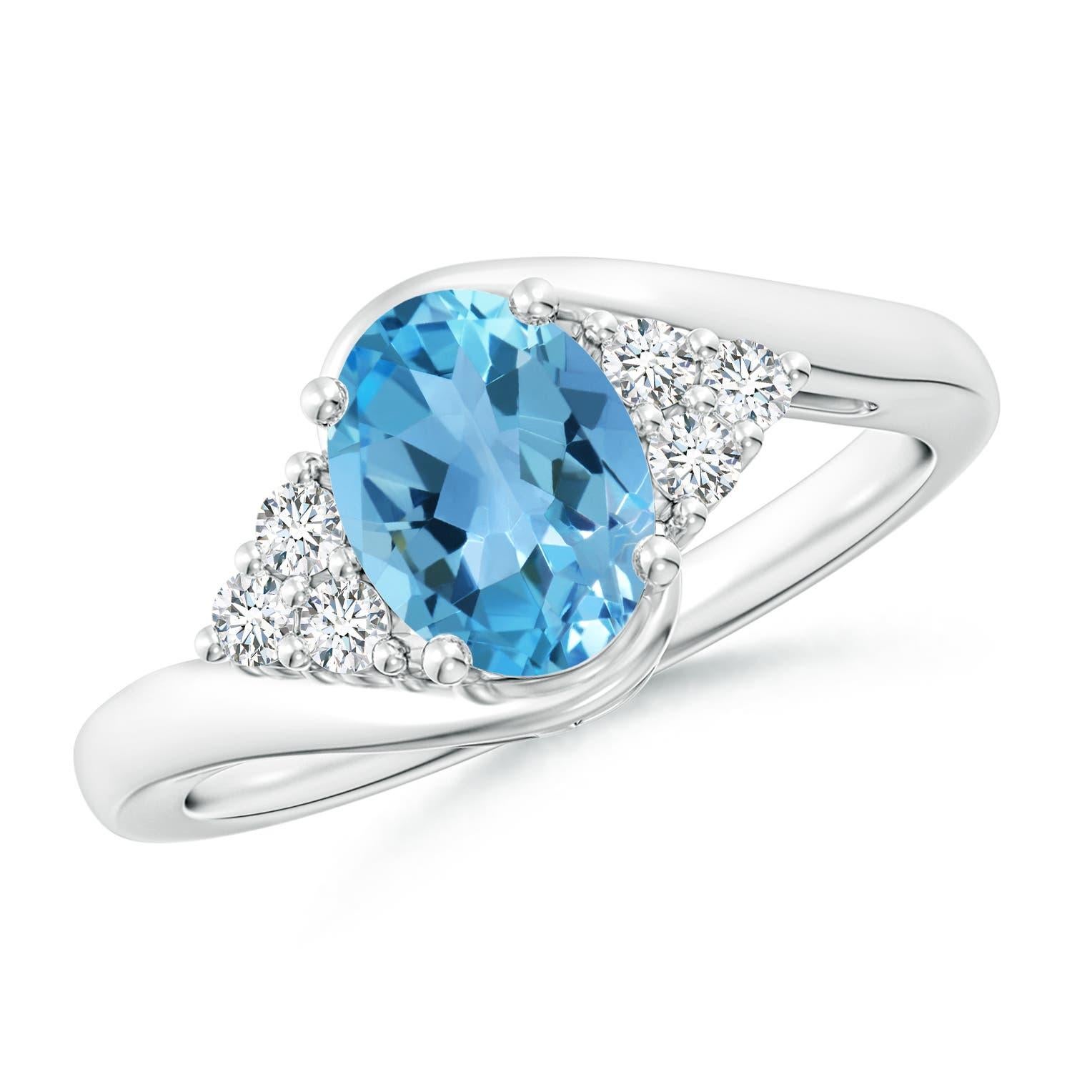 Angara natürlichen ovalen 1,5 ct Schweizer Blau Topas Ring mit Diamant in 14K massivem Gold im Angebot 1