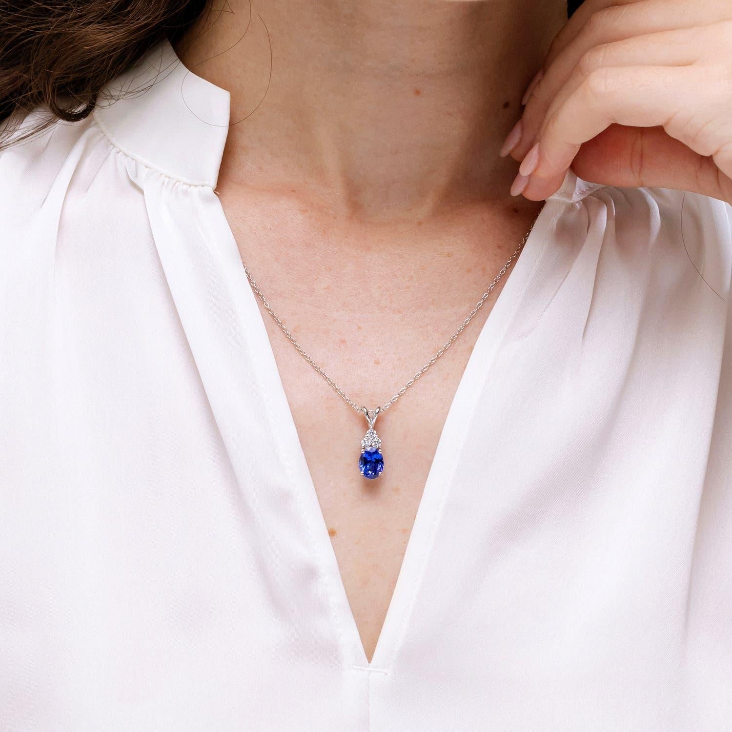 Modern Angara Natural Oval 1.9 ct Tanzanite Solitaire Pendant with Diamond in 14K Gold For Sale