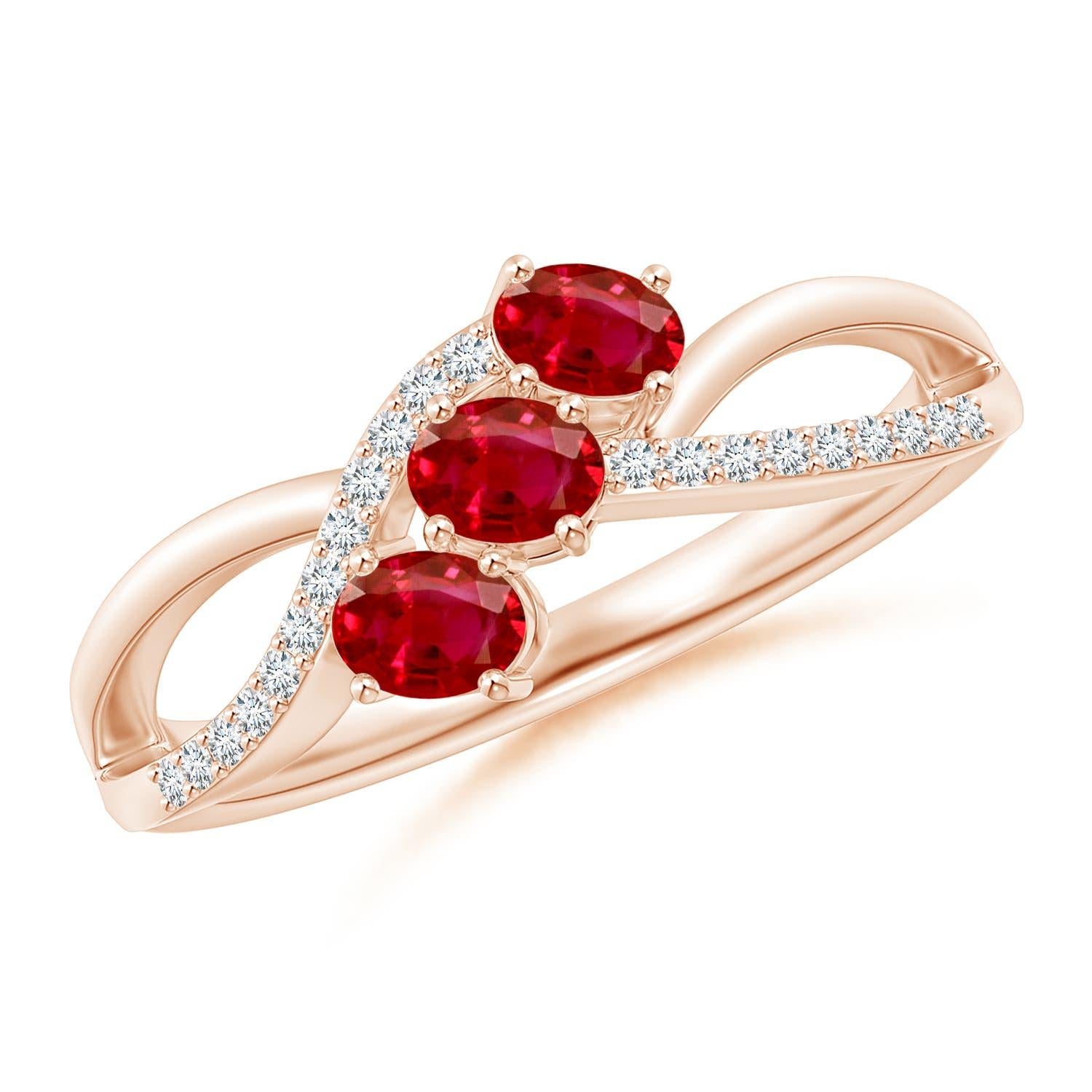 Anillo Bypass de Tres Piedras de Rubí Ovalado Natural de Angara con Diamantes en Oro Macizo de 14K en venta 2