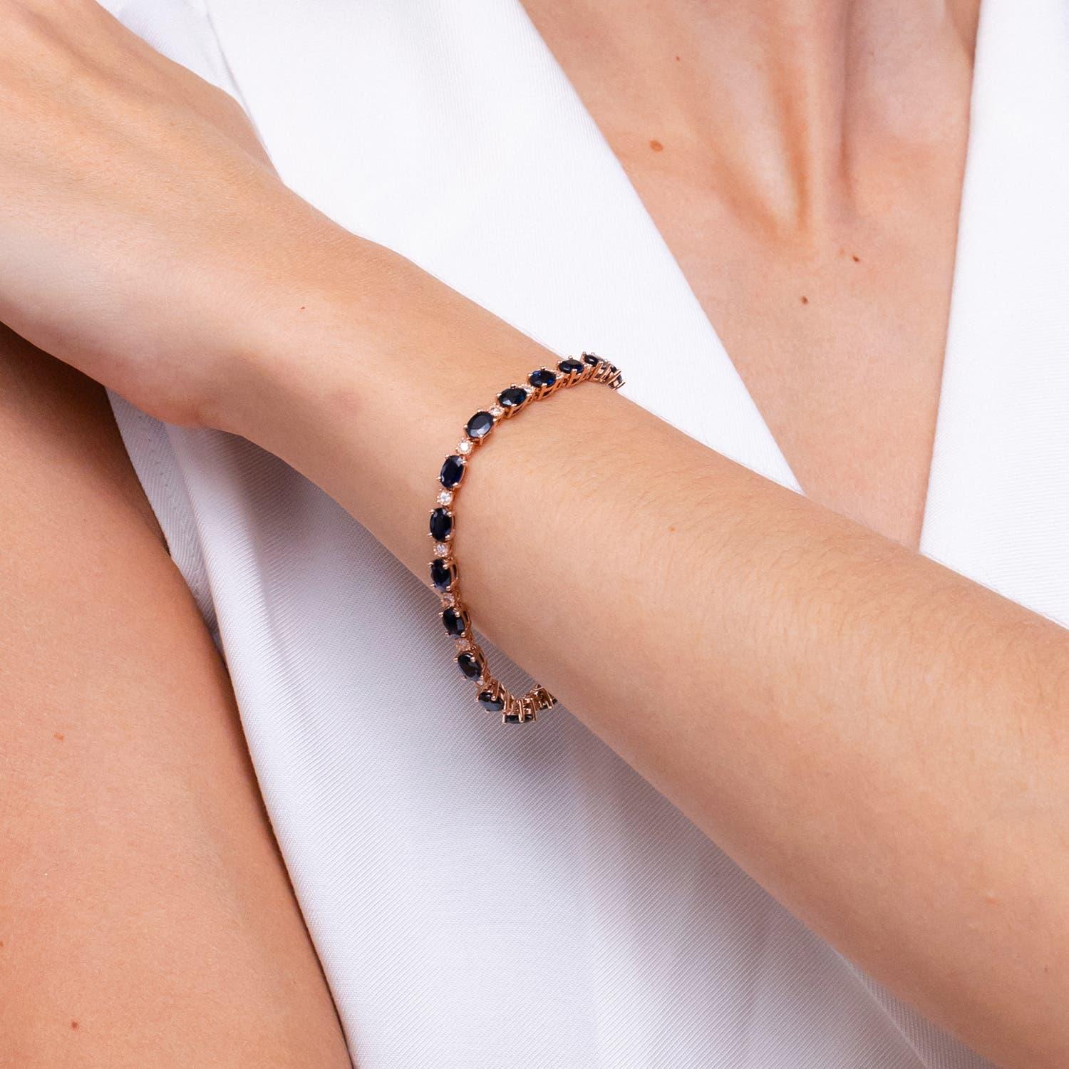Taille ovale Bracelet de tennis en saphir ovale naturel avec diamants tziganes en or massif 14K d'Angara en vente
