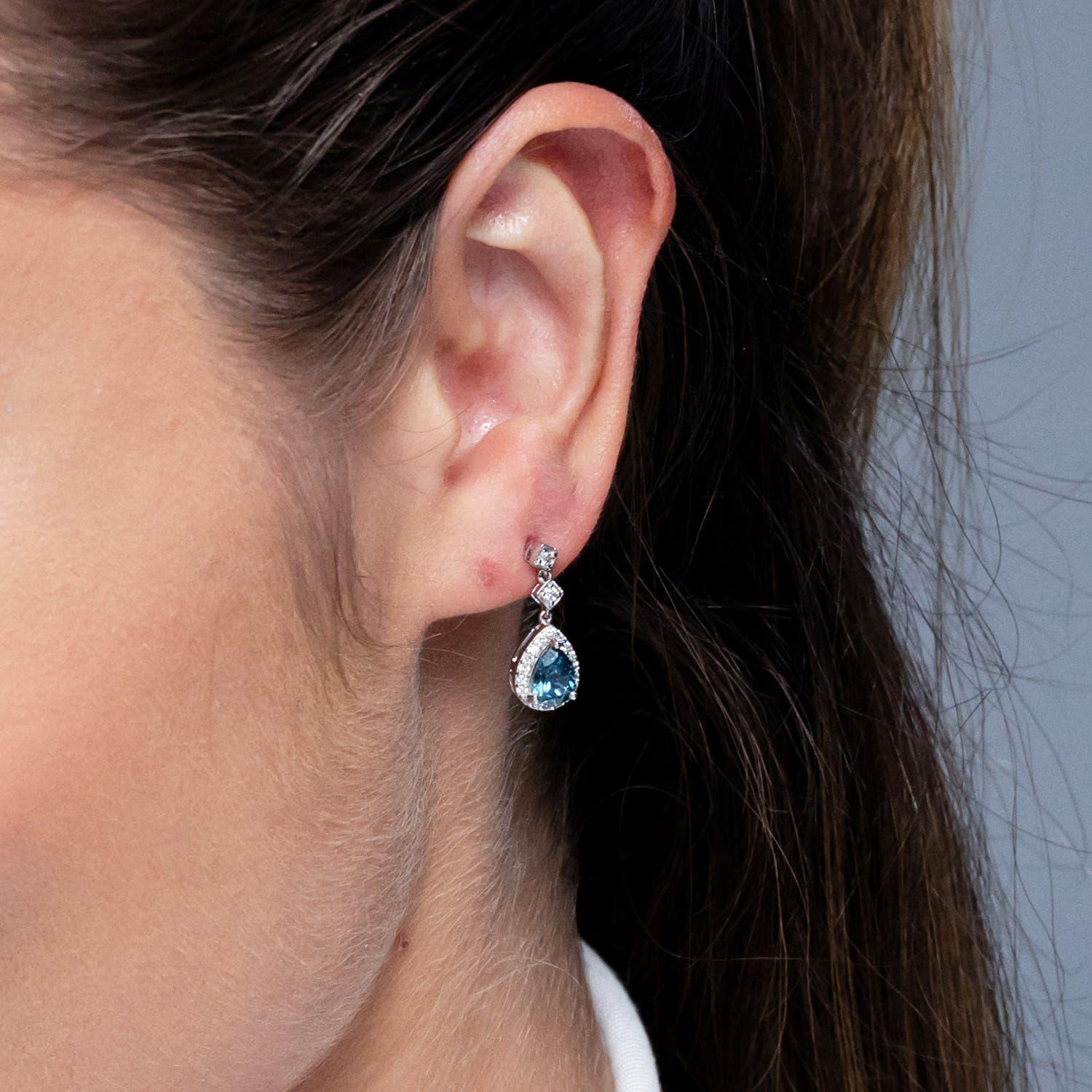 Moderno Orecchini a goccia con zaffiro Montana Angara Nature Pear 1.5ct Teal in oro massiccio 14K in vendita