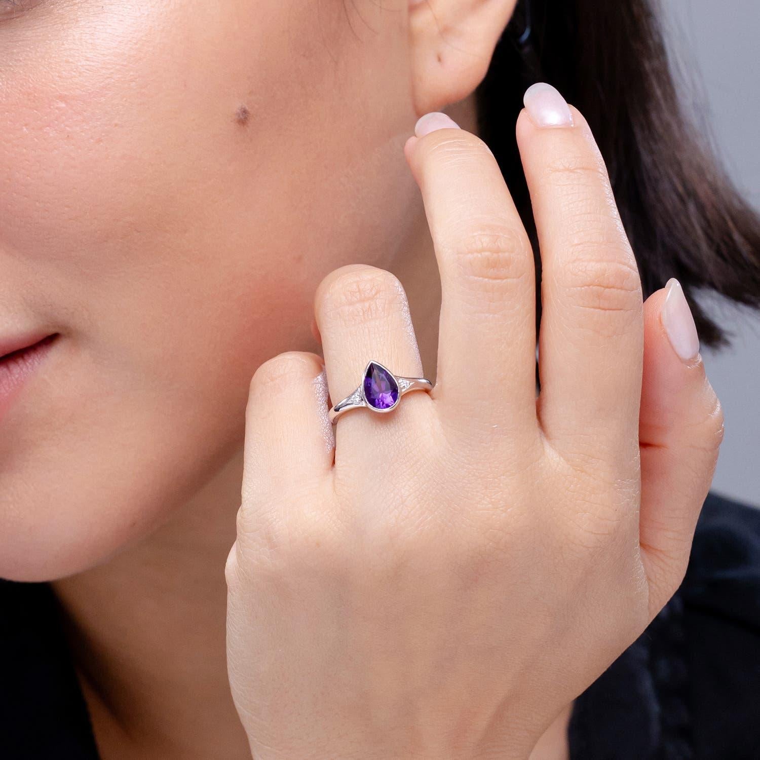 Moderne Angara Bague en or massif 14K avec améthyste en forme de poire de 1,05 ct et diamants en vente