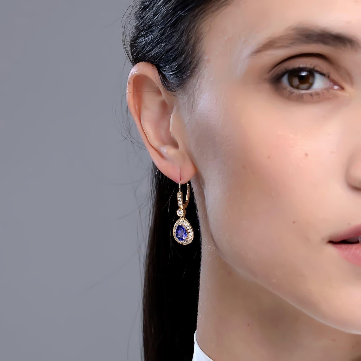 Taille poire Angara Boucles d'oreilles pendantes en forme de poire 2.2 ct Tanzanite Halo en or vendu 14K en vente