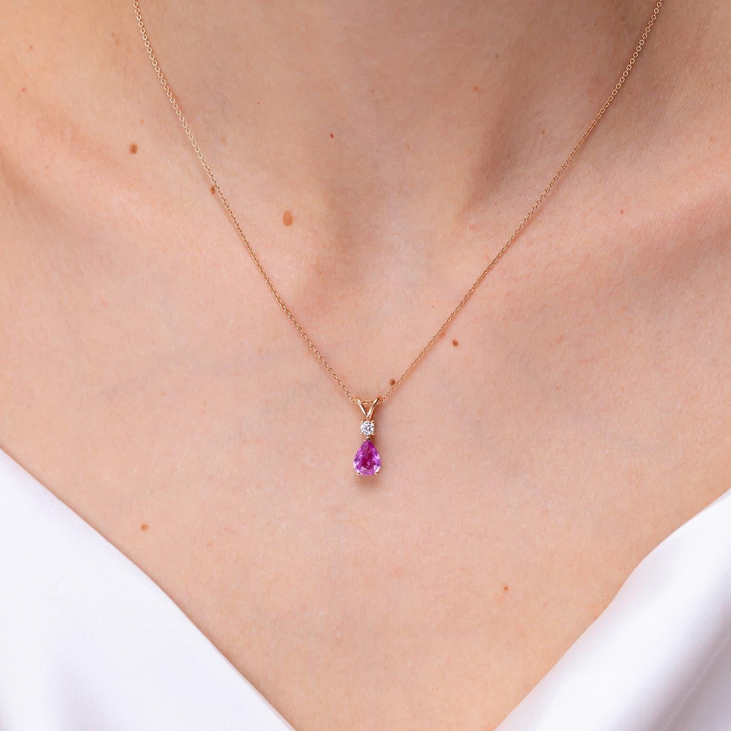 Moderne Pendentif Angara en or massif 14k avec saphir rose naturel et diamant en vente