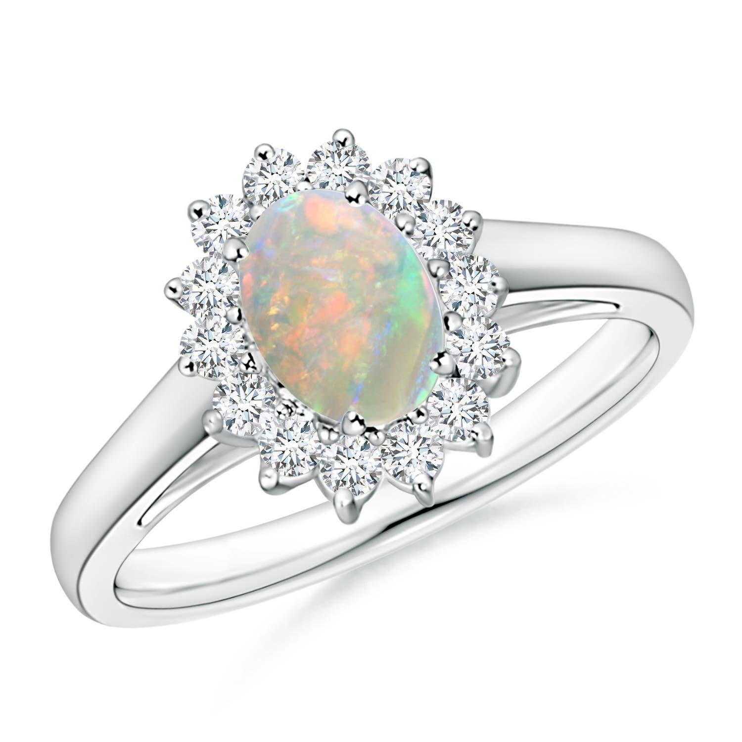 Angara Natürliche Prinzessin Diana inspiriert Opal Ring mit Diamant Halo in 14K Gold im Angebot 1