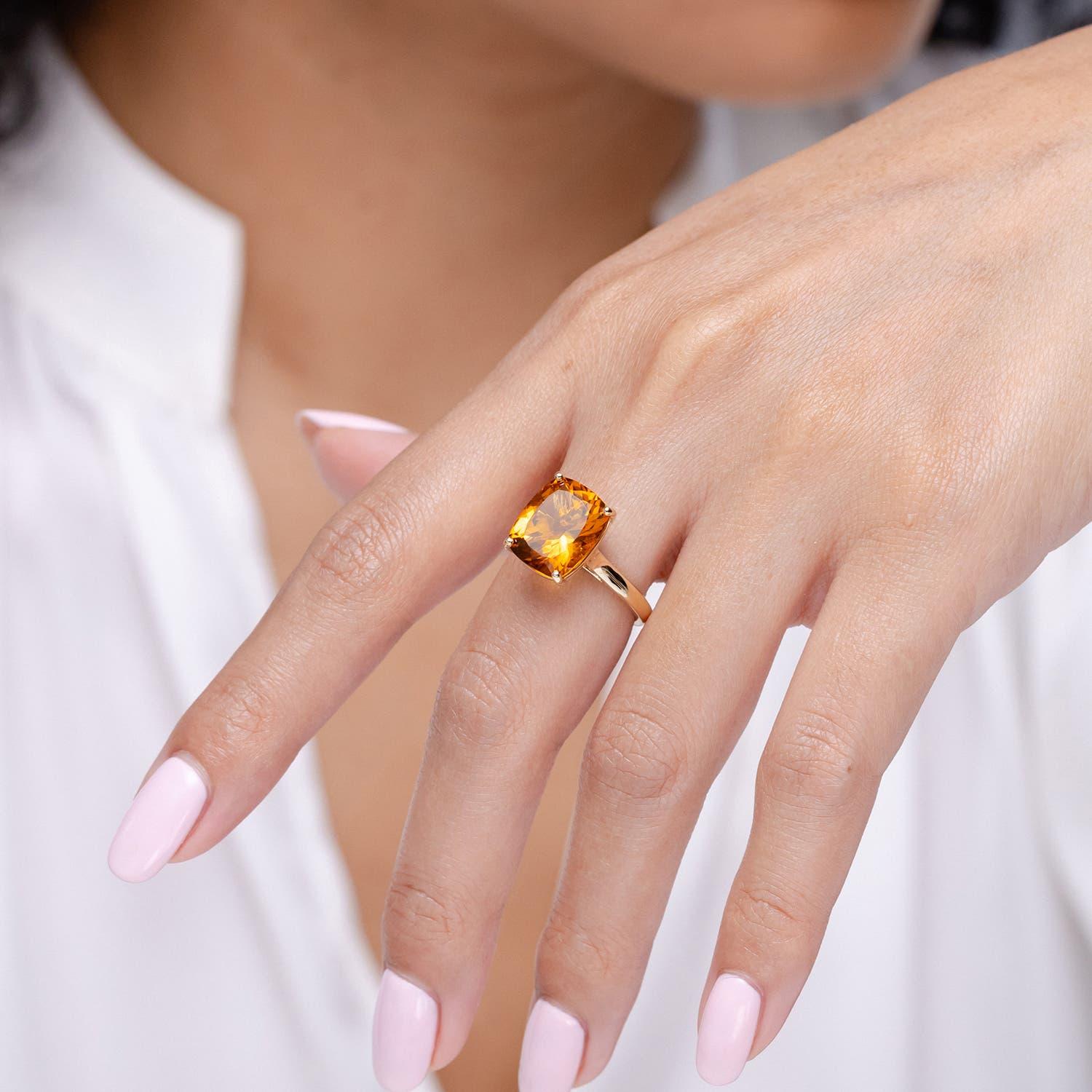 Moderno Anello solitario con citrino naturale di Angara con incastonatura a fiore da 1,35 carati in oro massiccio 14 carati in vendita