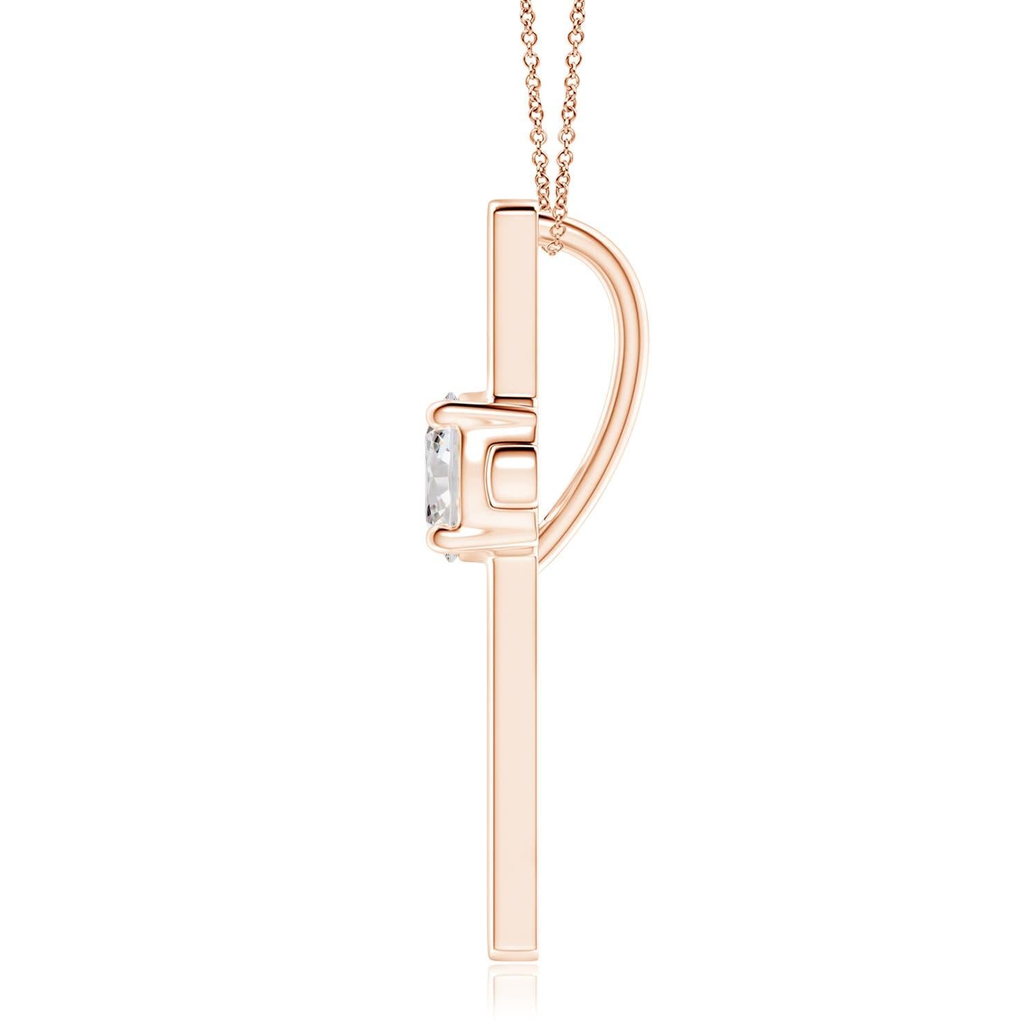 In der Mitte des Kreuzes befindet sich ein runder Diamant in Zackenfassung, der einen atemberaubenden Glanz ausstrahlt. Dieser glänzende Anhänger aus 14 Karat Roségold ist ein zeitloser Ausdruck Ihres Glaubens und Ihrer Hingabe.
Der Diamant ist der