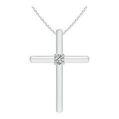 Colgante en forma de cruz con diamante redondo solitario y engastado en oro blanco de 14 quilates