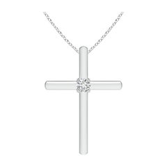 Colgante en forma de cruz con diamante redondo solitario y engastado en oro blanco de 14 quilates