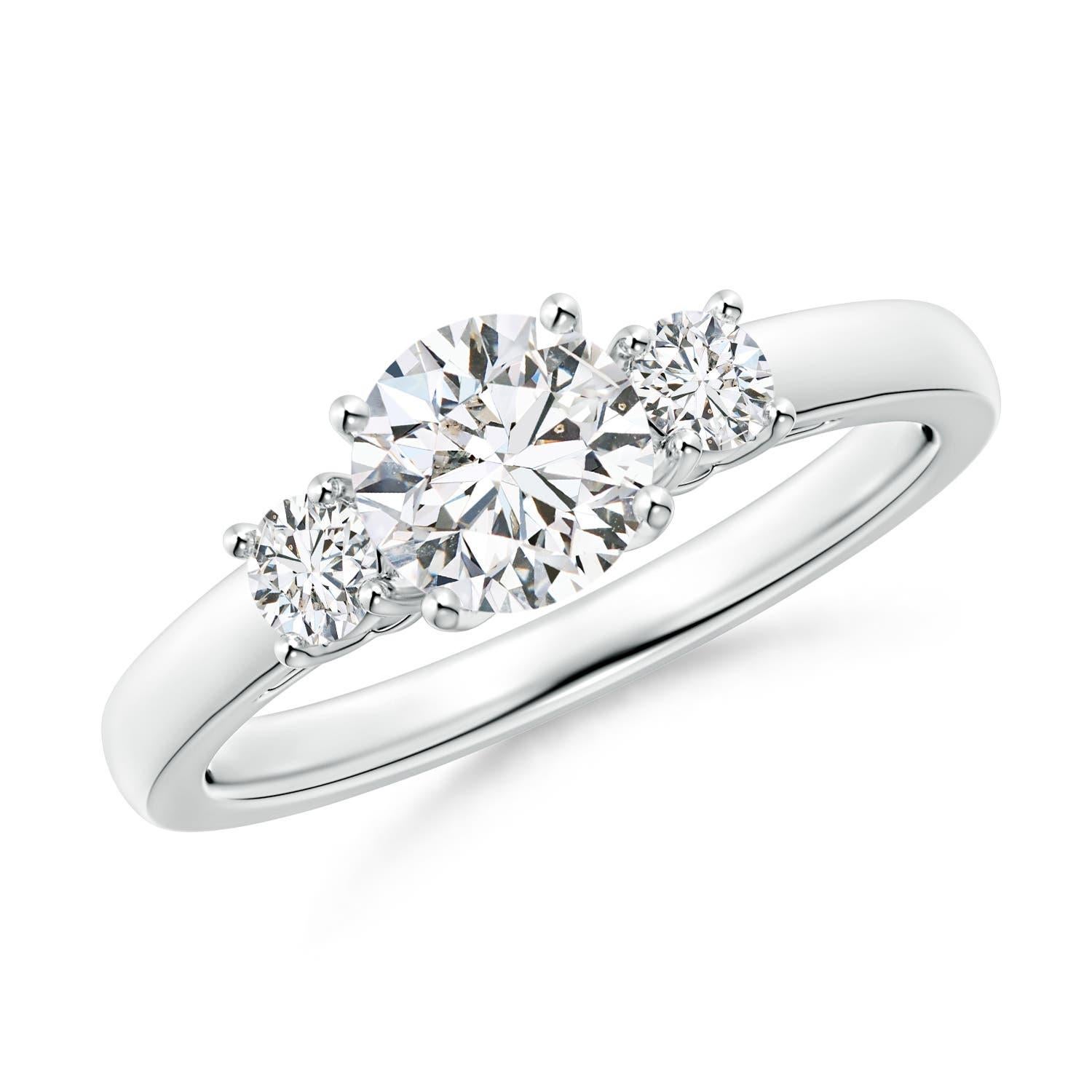 Angara Natürlicher Verlobungsring mit drei Steinen und rundem Diamant in 14K Gold im Angebot 1