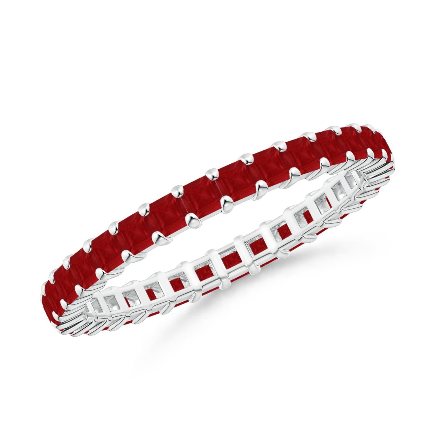 Angara Natural Prong Set Square 1,28 ct Ruby Eternity Ring in 14K massivem Gold im Angebot 1