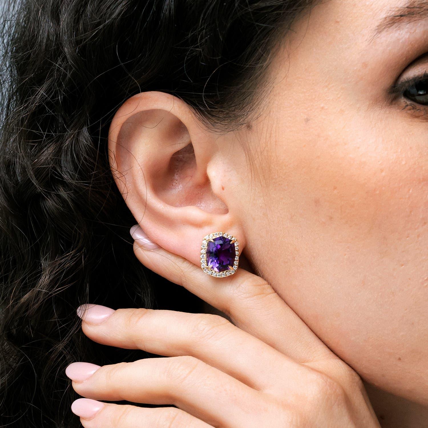 Moderno Angara Orecchini a perno rettangolari naturali con ametista da 10 carati in oro 14K in vendita