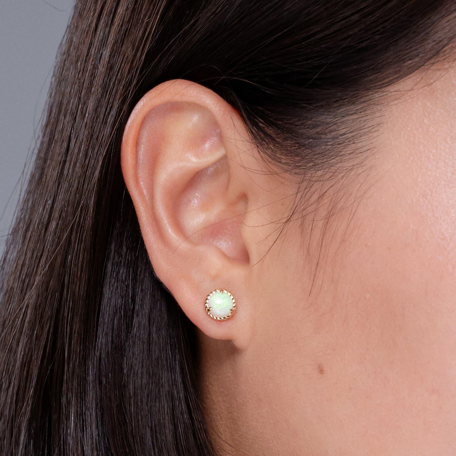 Moderne Angara - Boucles d'oreilles Martini en or 14 carats, montées sur corde naturelle et serties de griffes, 1 ct d'opale en vente