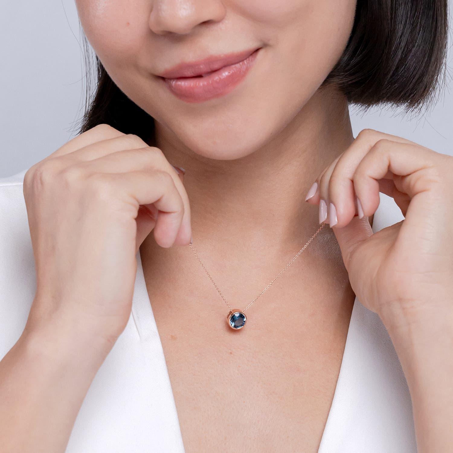 Round Cut Angara Natural Round 2.35ct London Blue Topaz Solitaire Pendant 14K Solid Gold For Sale