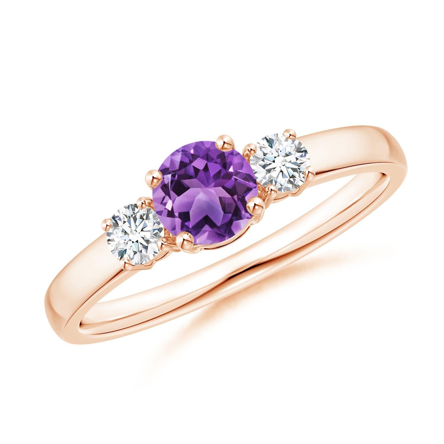 Angara natürlichen runden Amethyst drei Stein Verlobungsring in 14K massivem Gold im Angebot 1