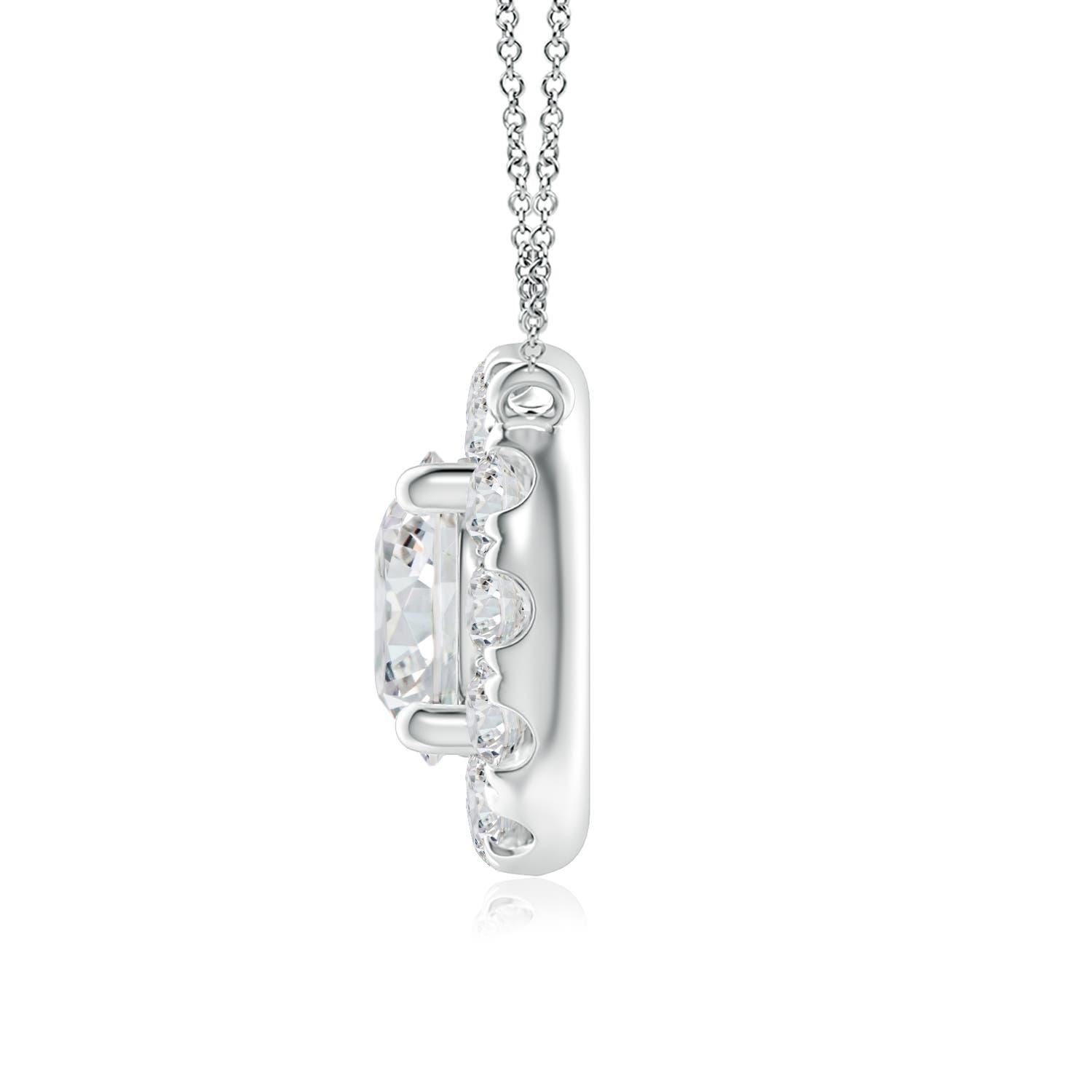 With a round diamond at the core and a halo encircling it, this diamond pendant necklace is a glittering marvel. It gives off the illusion of a sparkling star and looks extravagantly elegant. A 14K white gold halo pendant necklace finished with