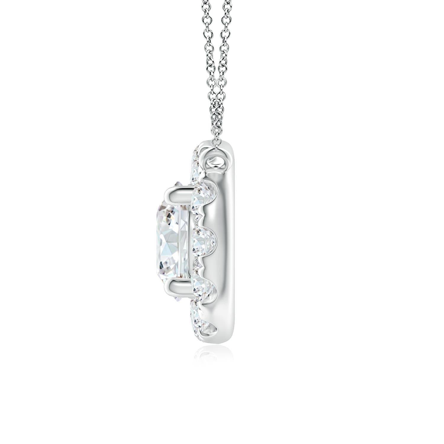 With a round diamond at the core and a halo encircling it, this diamond pendant necklace is a glittering marvel. It gives off the illusion of a sparkling star and looks extravagantly elegant. A 14K white gold halo pendant necklace finished with