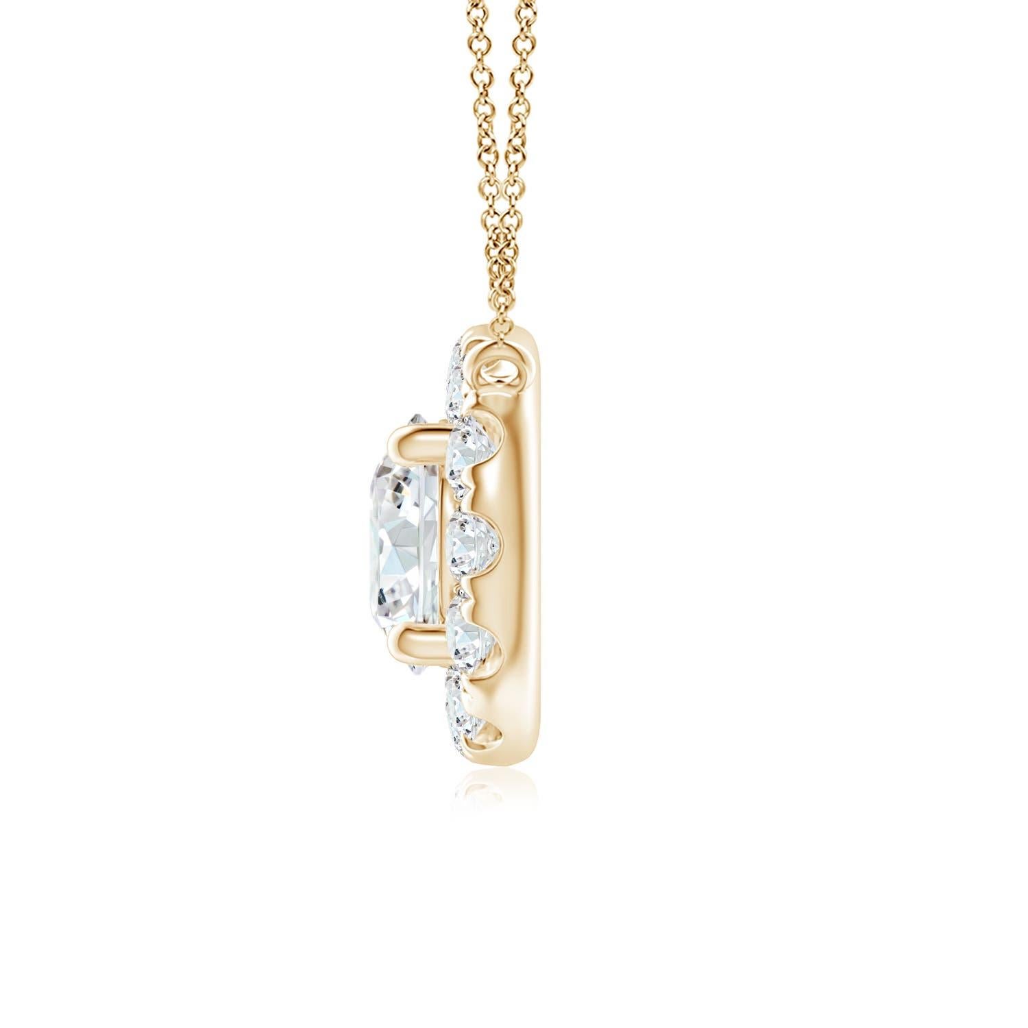 With a round diamond at the core and a halo encircling it, this diamond pendant necklace is a glittering marvel. It gives off the illusion of a sparkling star and looks extravagantly elegant. A 14K yellow gold halo pendant necklace finished with