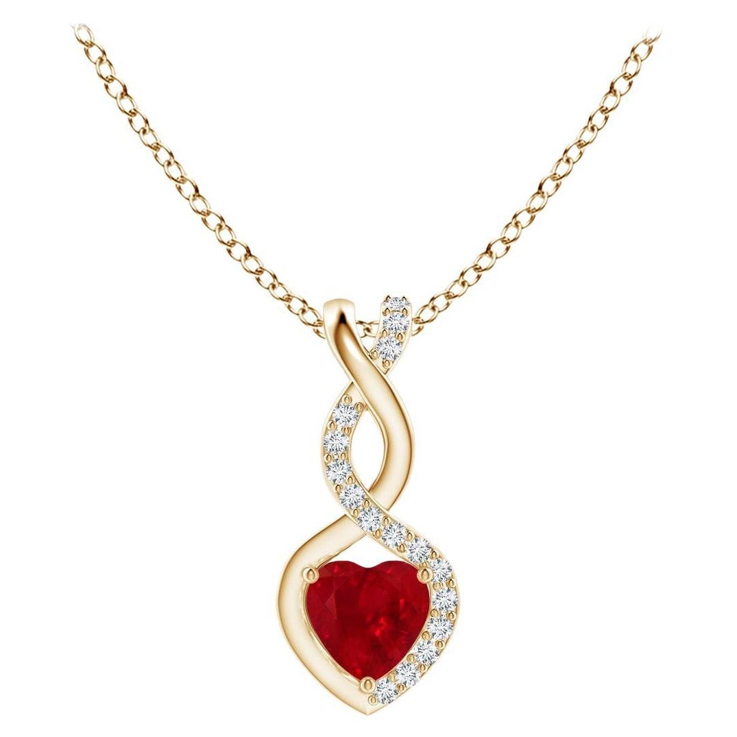 ANGARA Ciondolo a cuore infinito in rubino naturale con diamante in oro giallo (rubino da 4 mm)