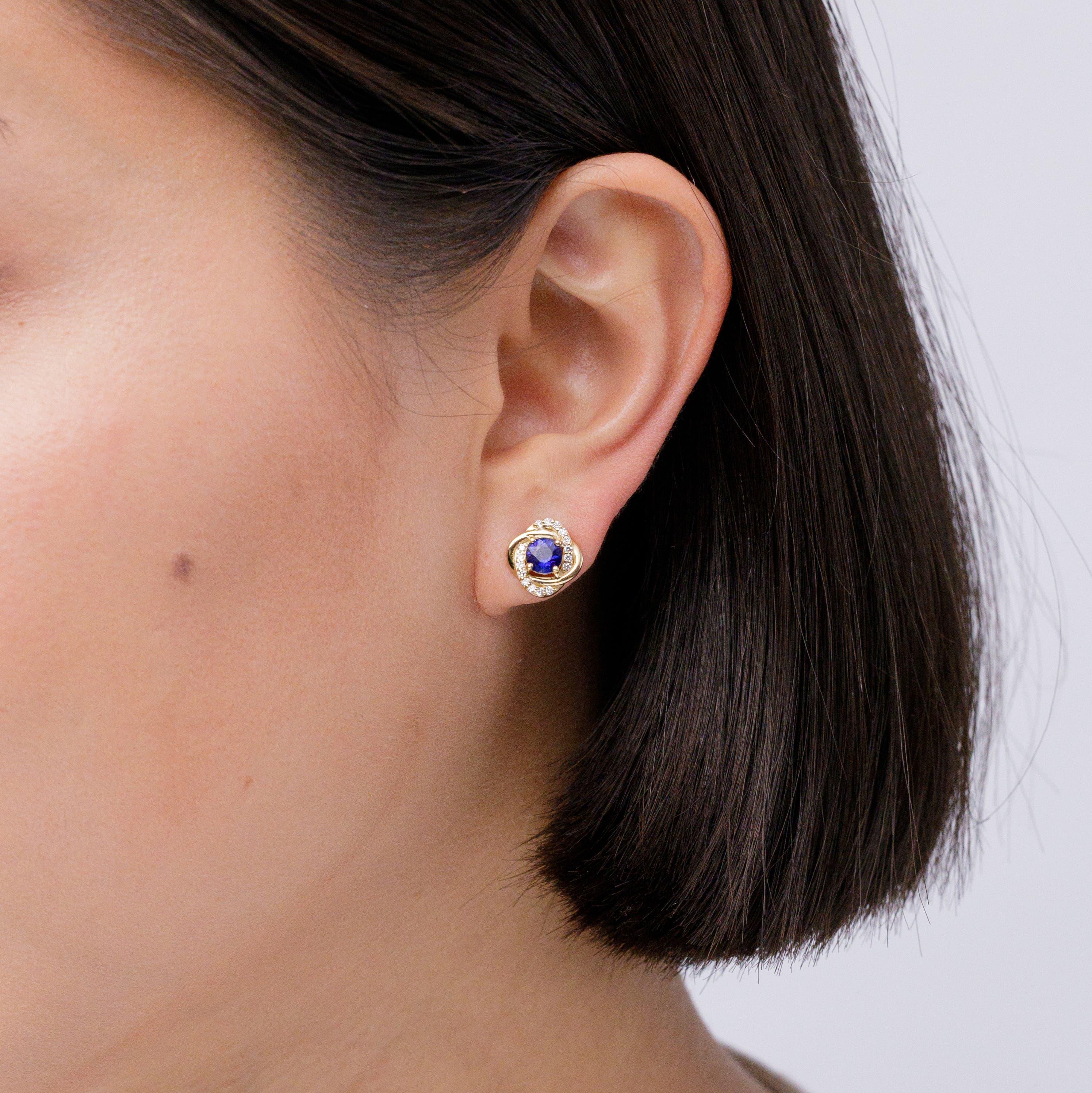 Moderne Angara - Boucles d'oreilles saphir solitaire en or massif 14 carats pour femmes en vente