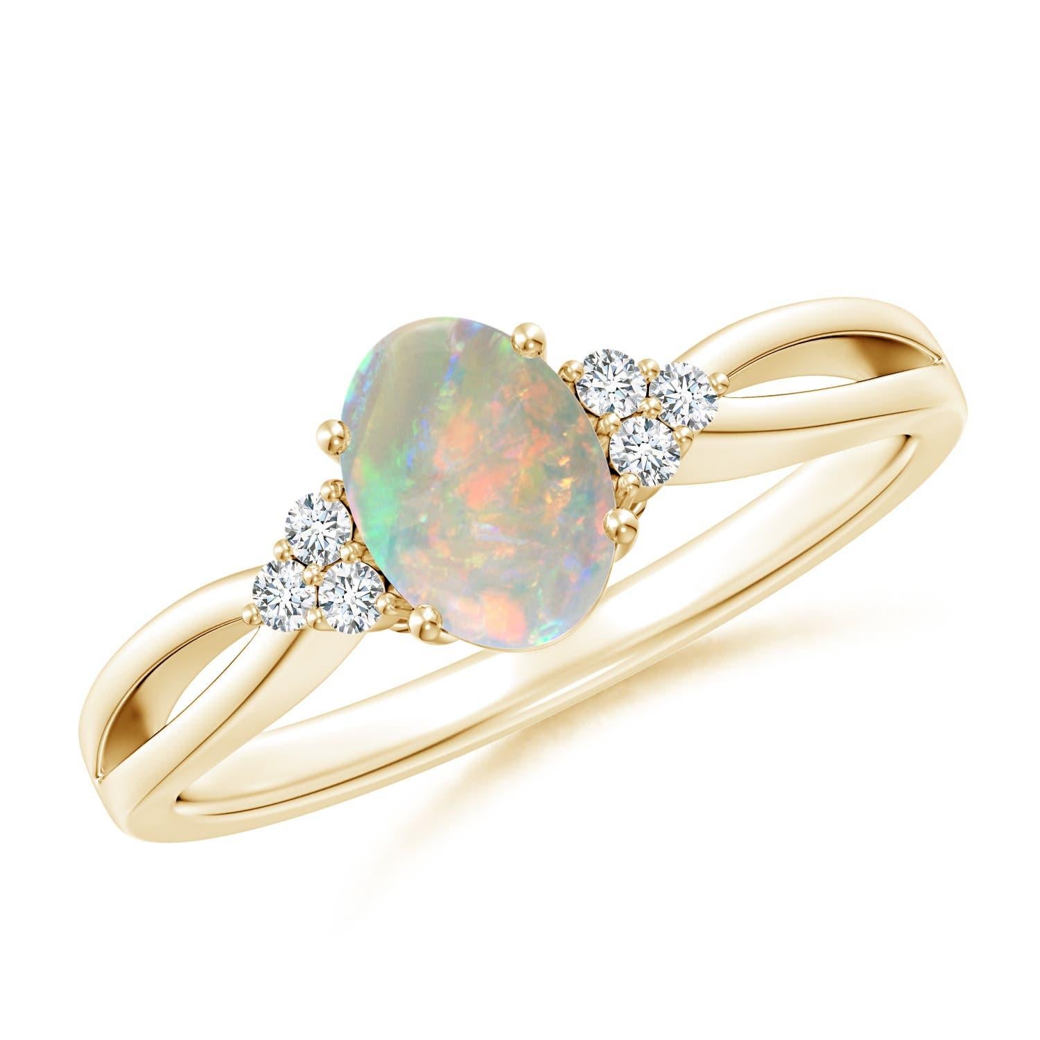 Anello Angara con Opale ovale solitario naturale e Trio di diamanti in oro massiccio 14 carati in vendita 2