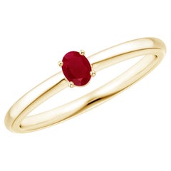ANGARA Anillo de compromiso con solitario natural ovalado de 0,20 ct de rubí en oro amarillo de 14 quilates