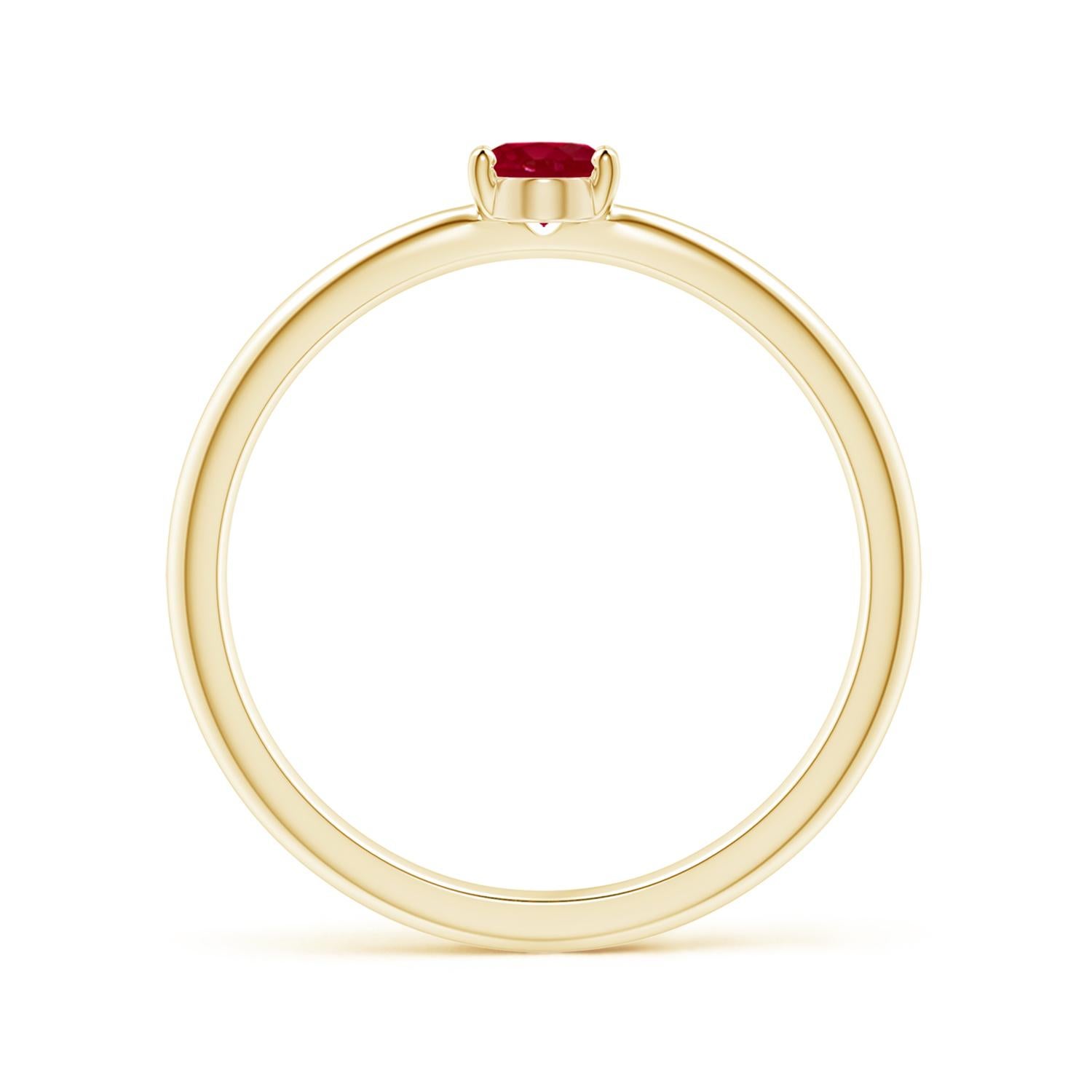 En vente :  ANGARA Bague solitaire ovale avec promesse en or jaune 14 carats et rubis de 0,40 carat 4